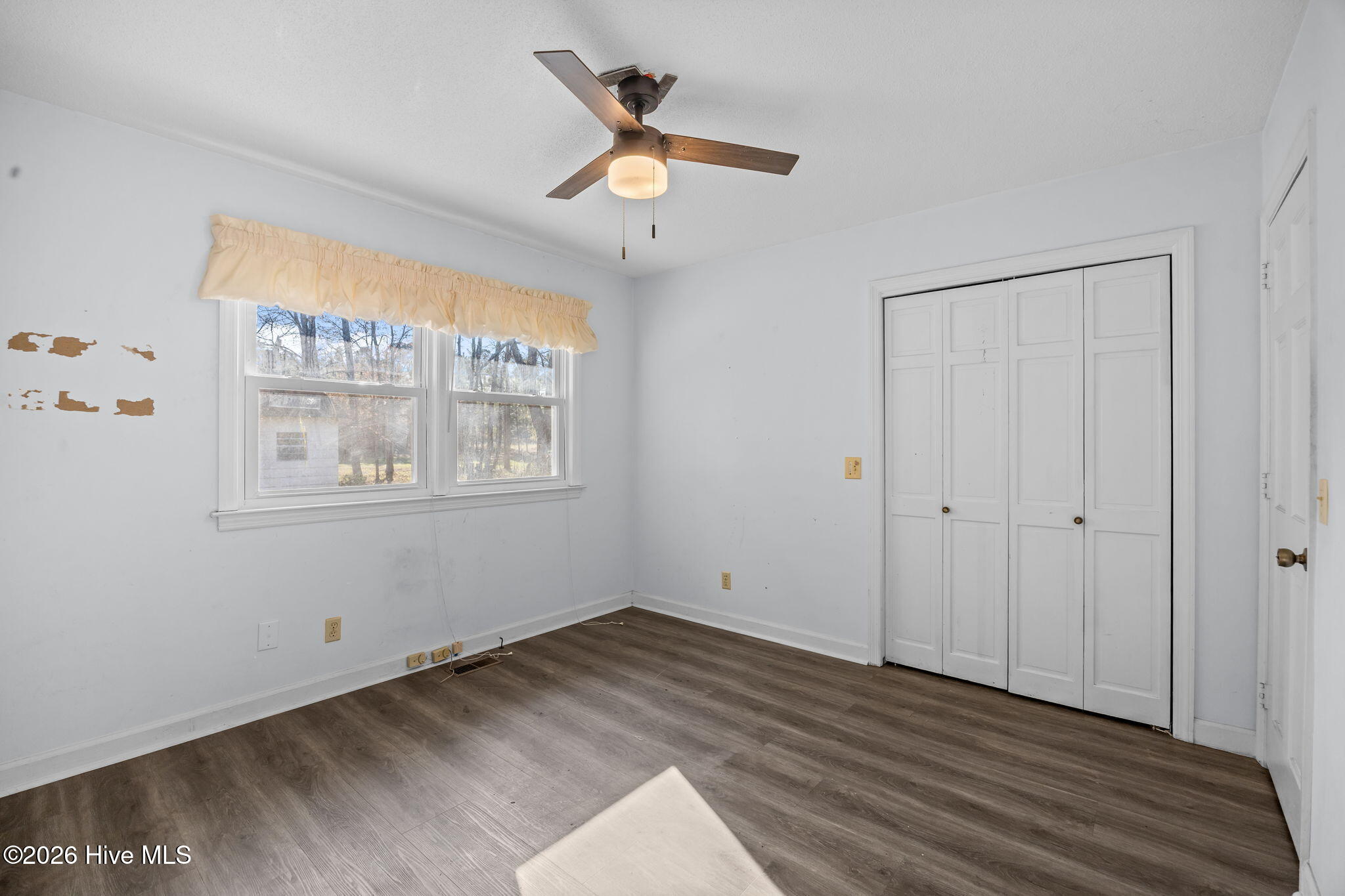 100559935 | Photo 26