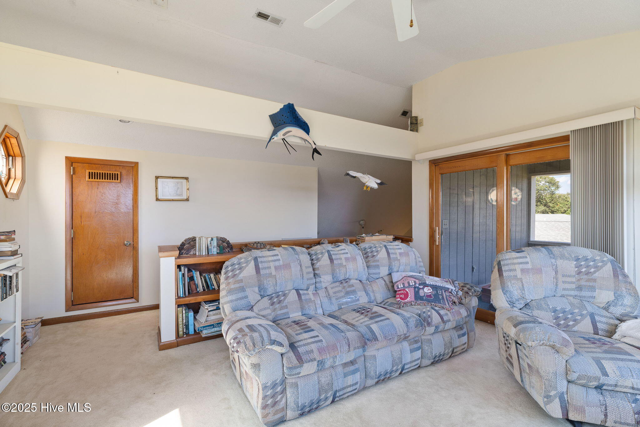 100531930 | Photo 31