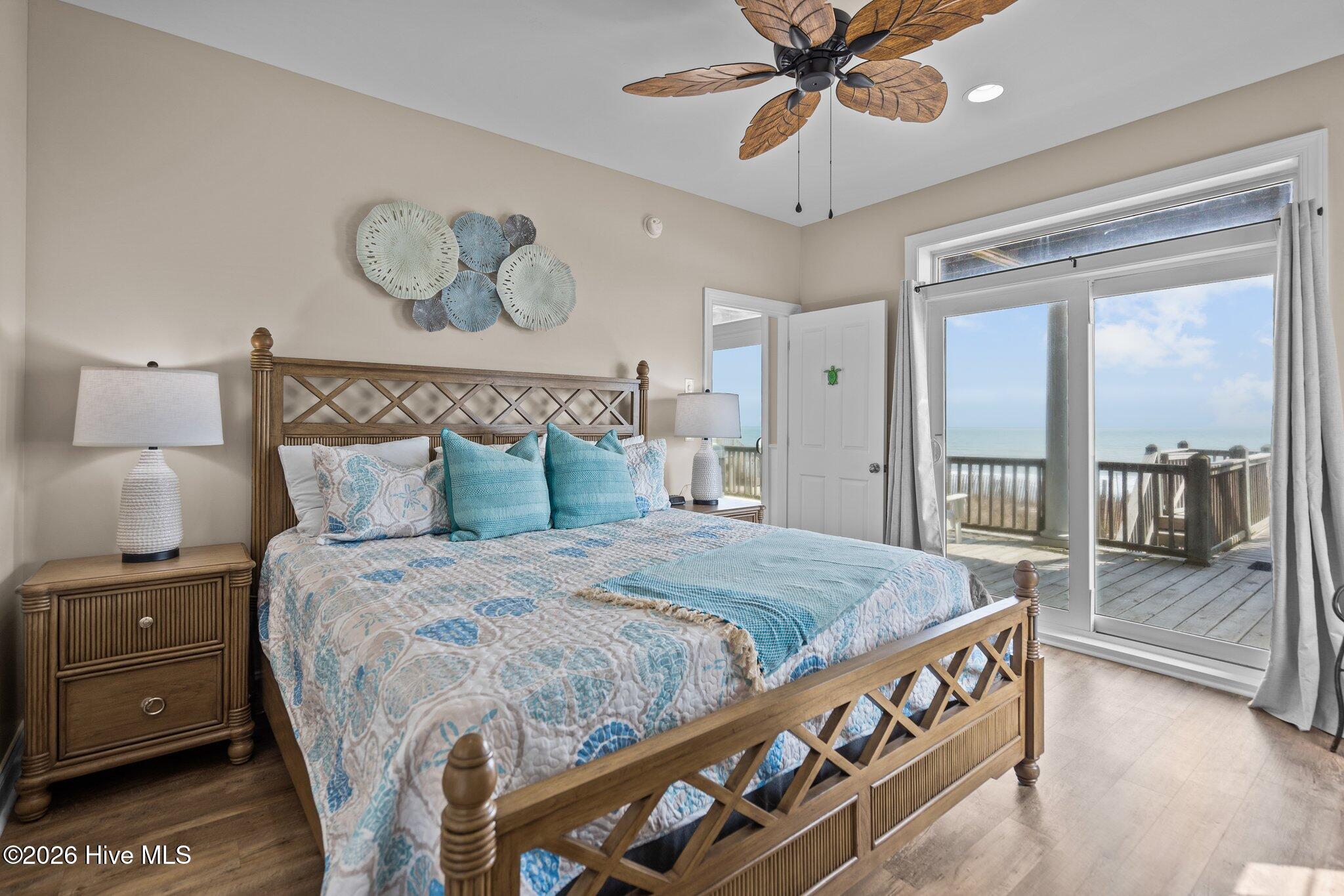 100562244 | Photo 20