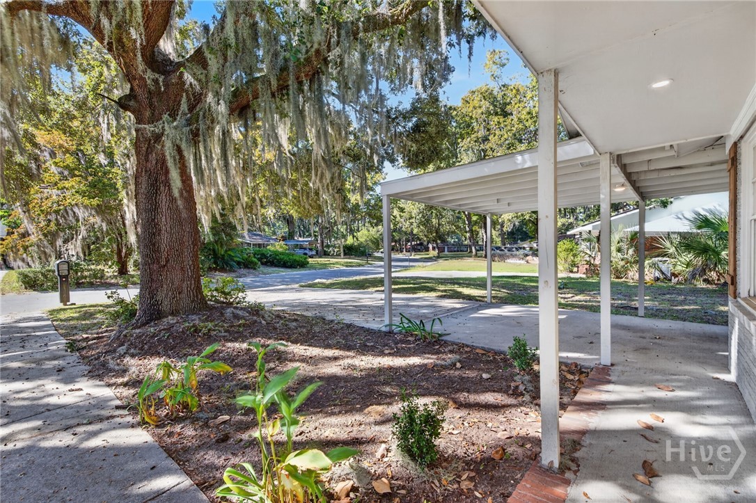 Photo 2 of Single family home for sale at 1520 Randee Dr, Savannah, GA 31406 | MLS# SA367226 | Listing updated on 2026-10-29