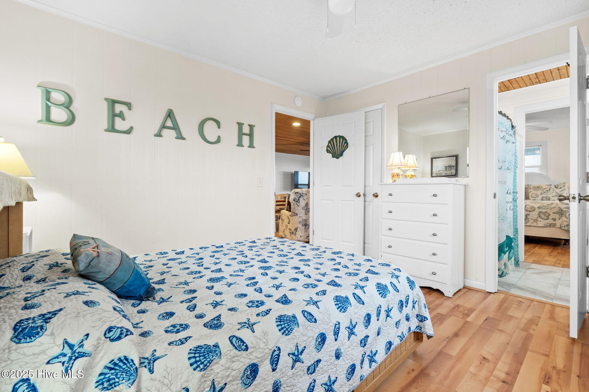 100544843 | Photo 26