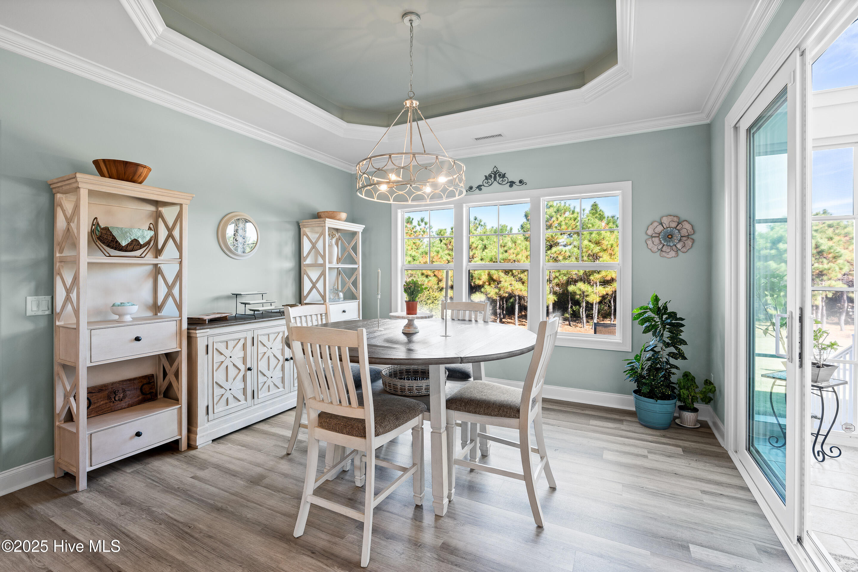 100541746 | Photo 23