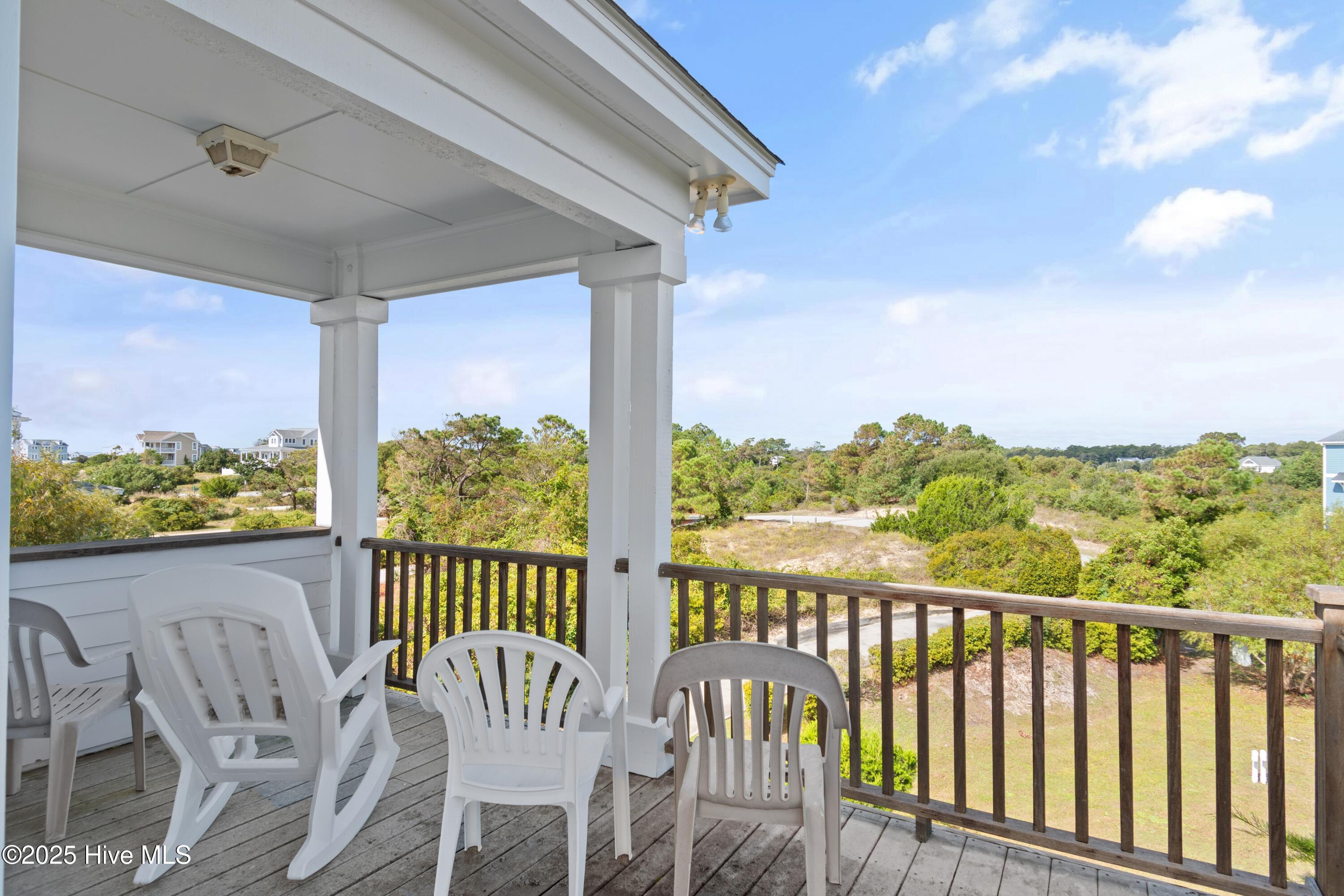 100536702 | Photo 108