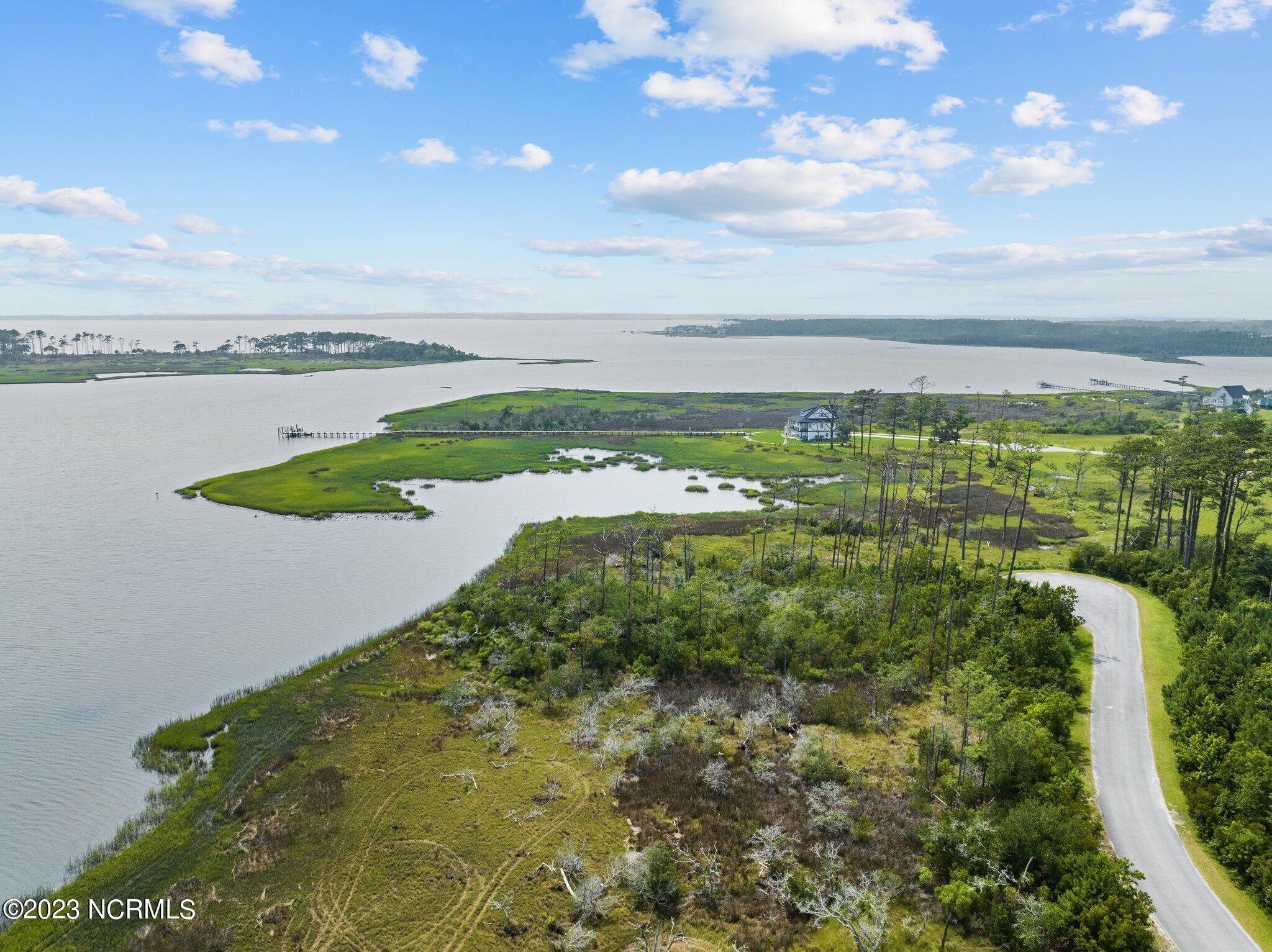 211 Leeward Lane,Beaufort