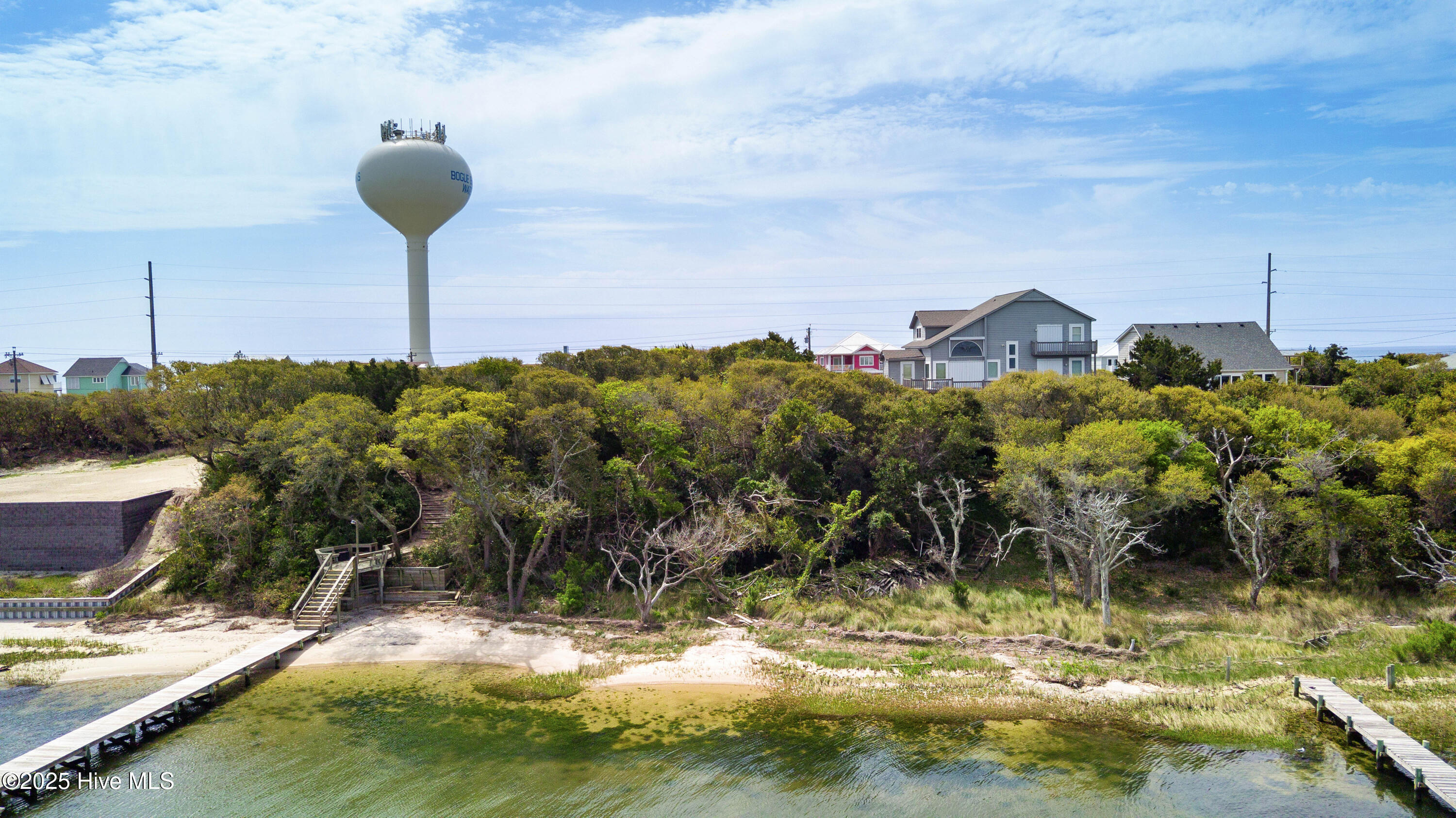 100533525 | Photo 13