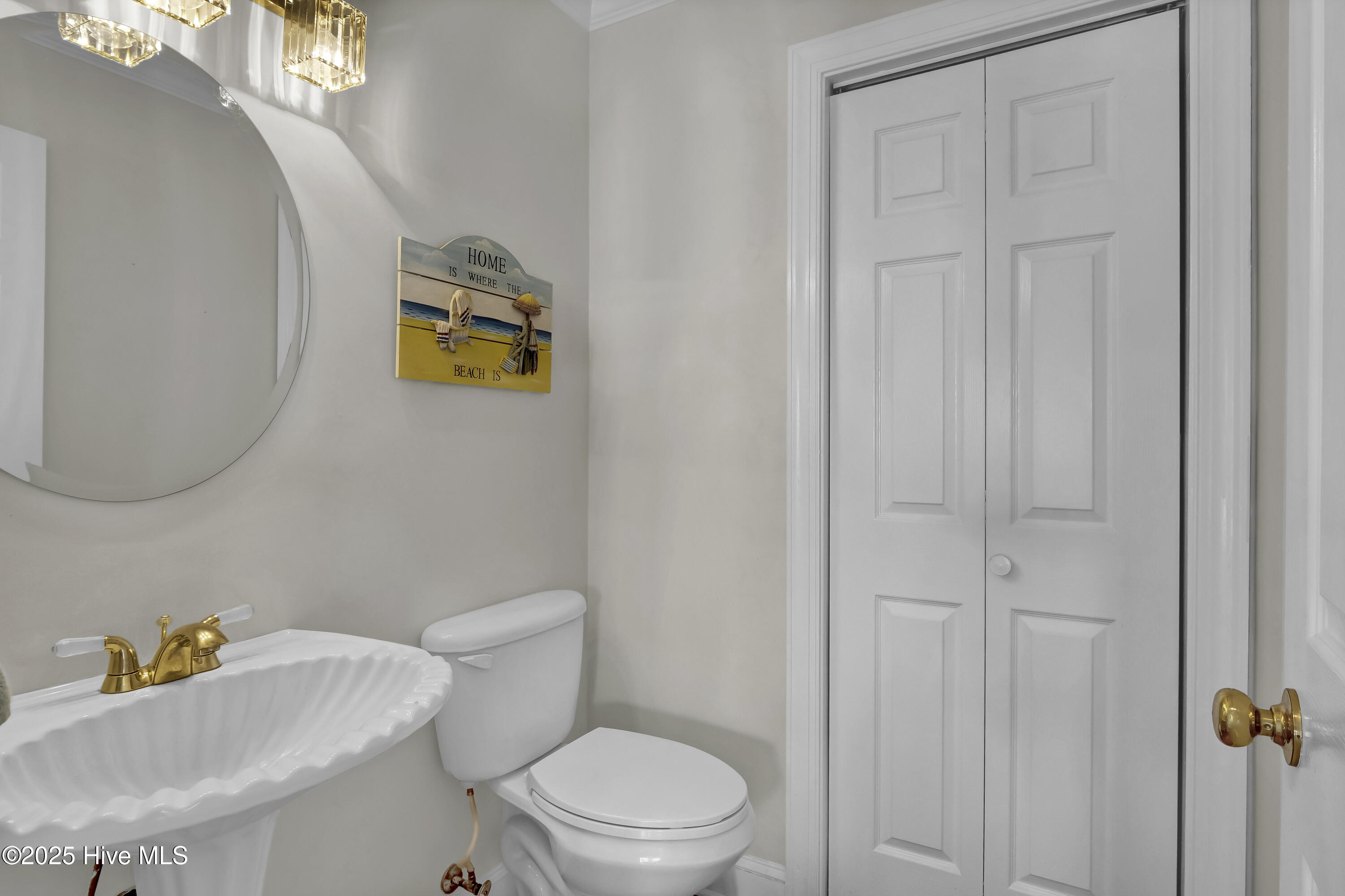 100497628 | Photo 20