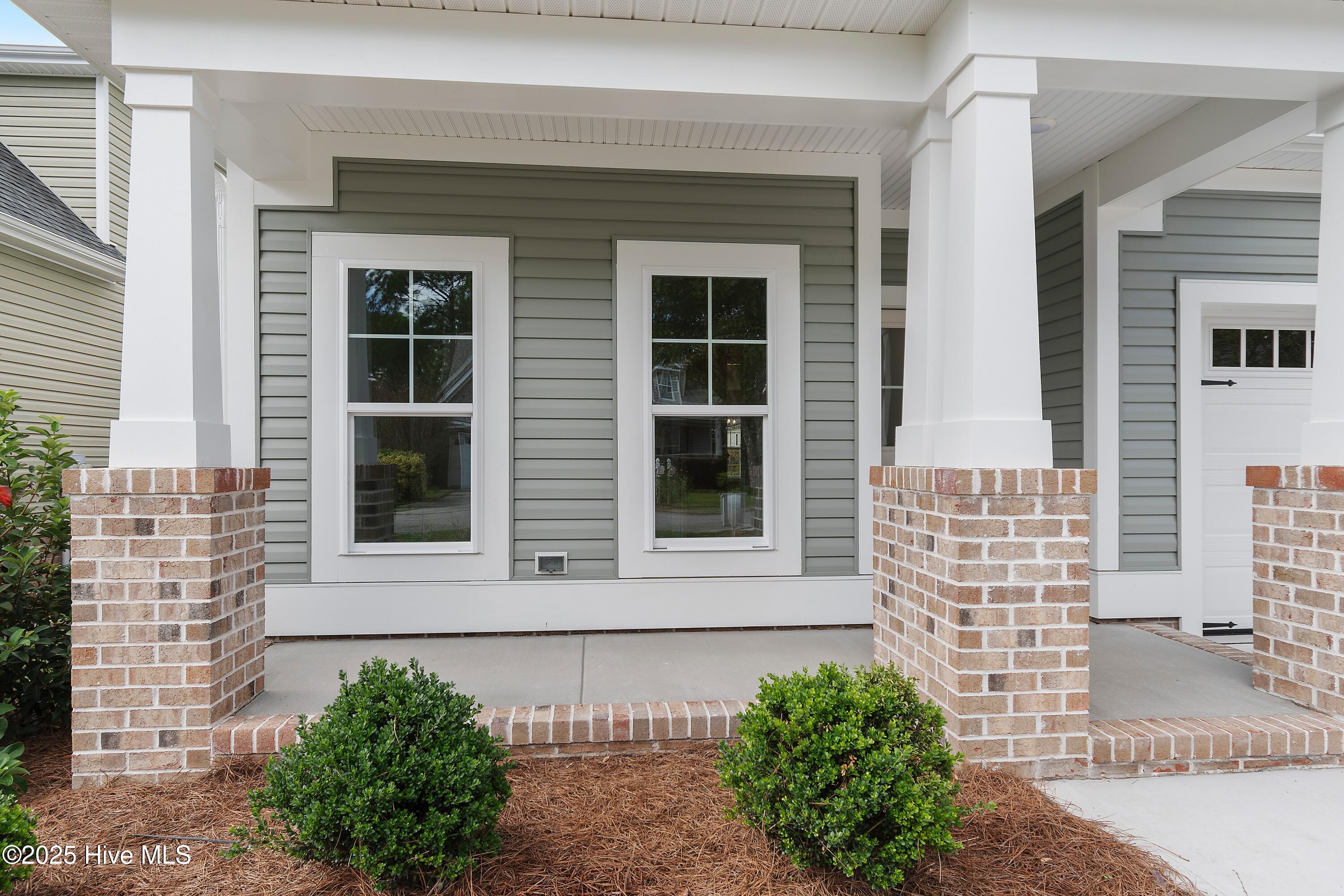 100511679 | Photo 10