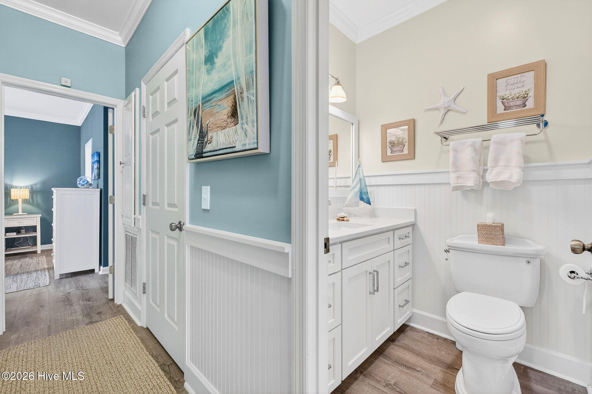 100553684 | Photo 24