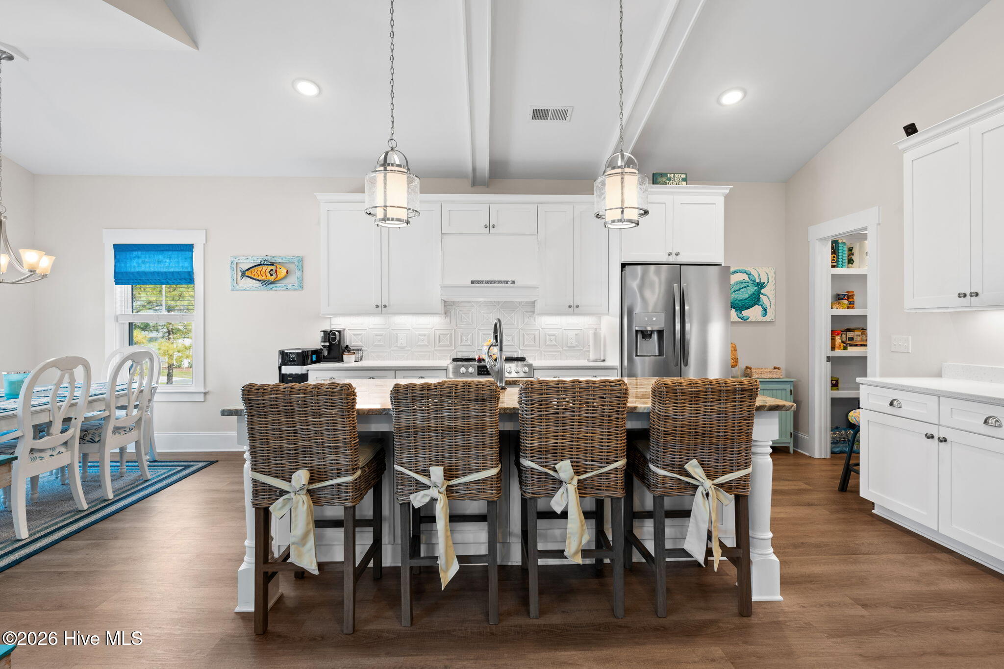 100563118 | Photo 13