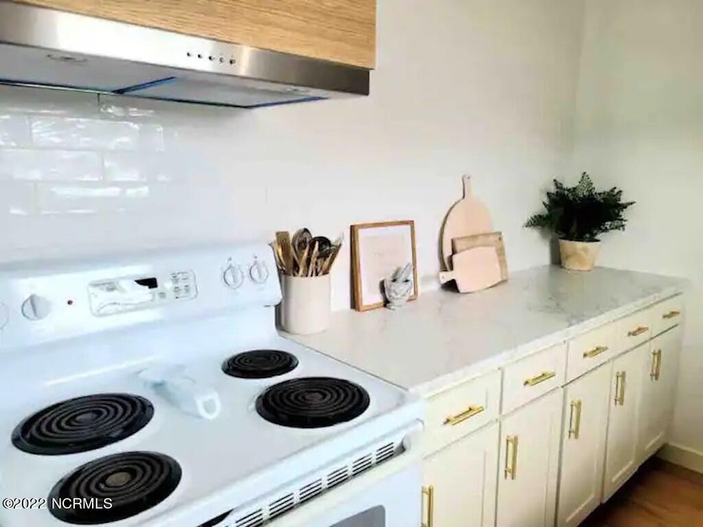 100536485 | Photo 10