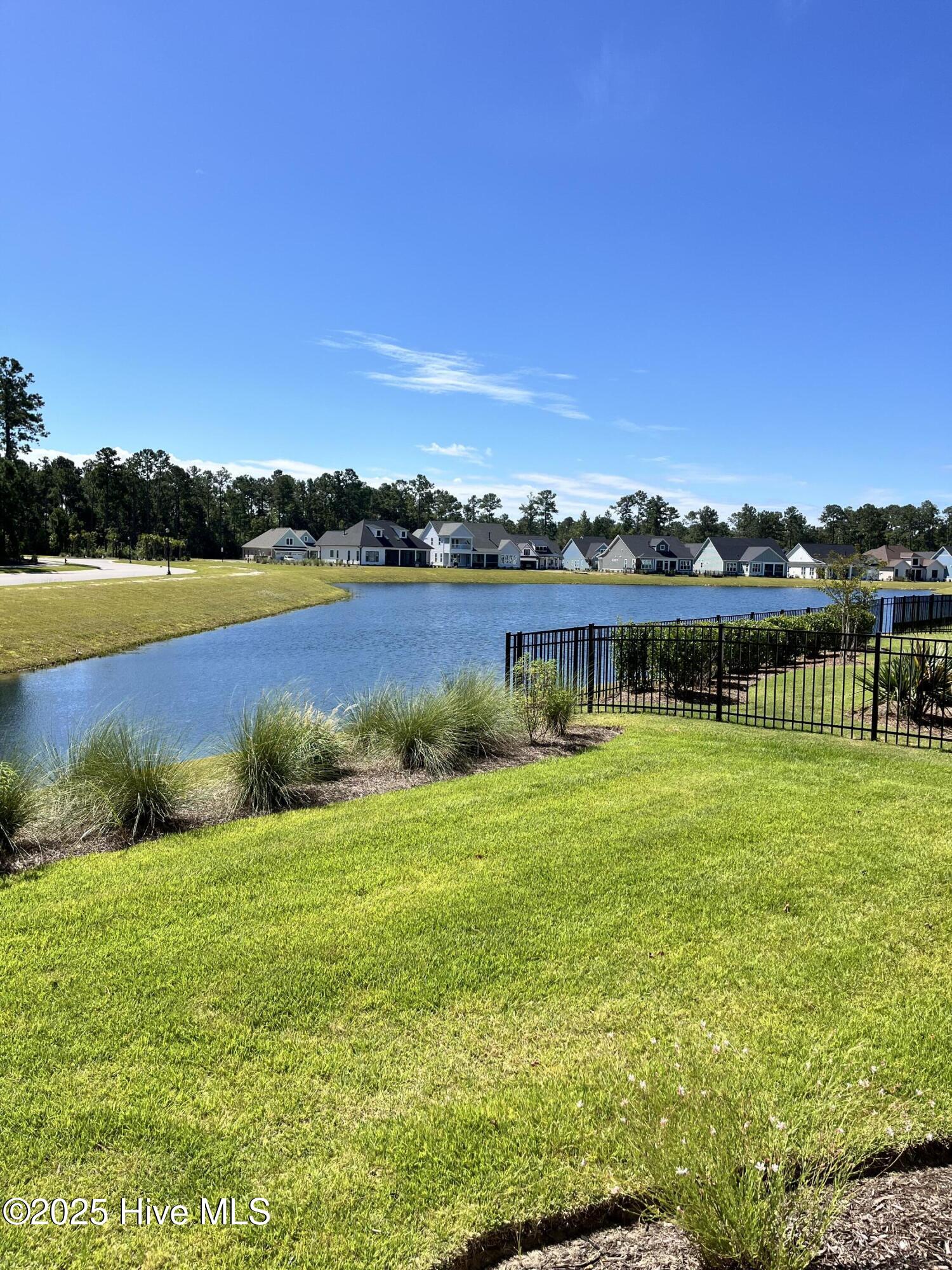 100478560 | Photo 47