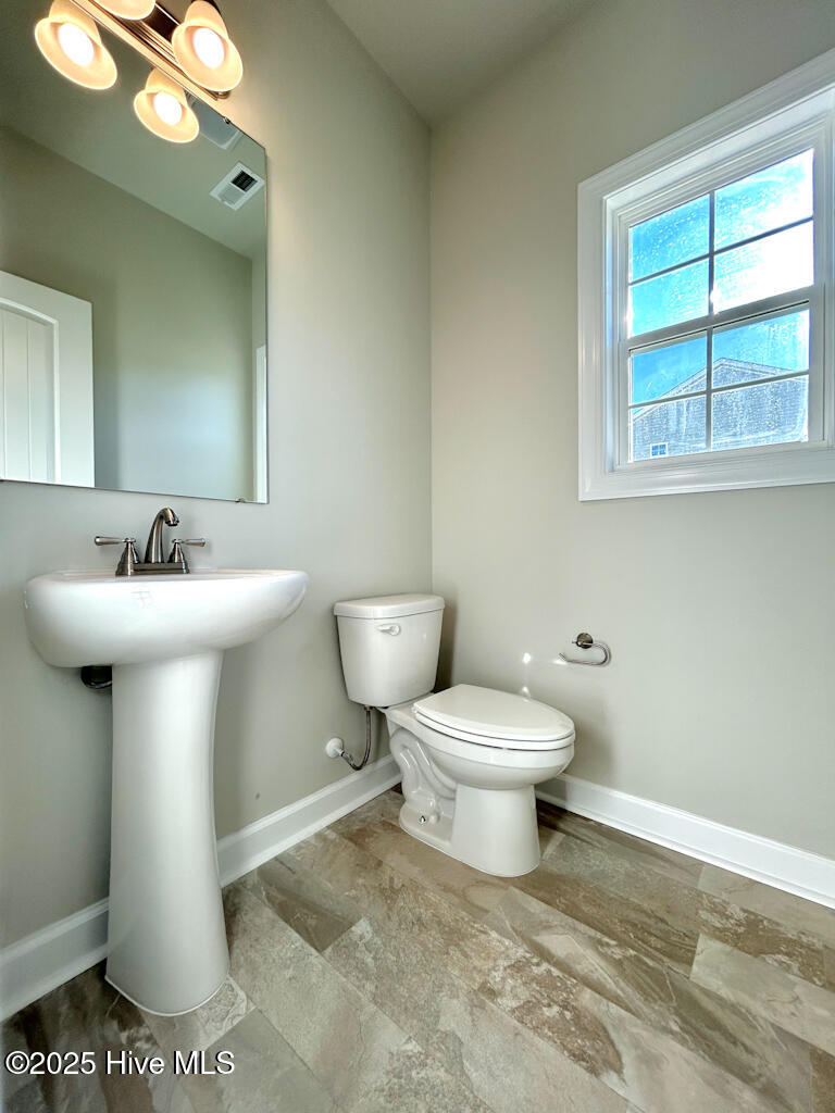 100538195 | Photo 25