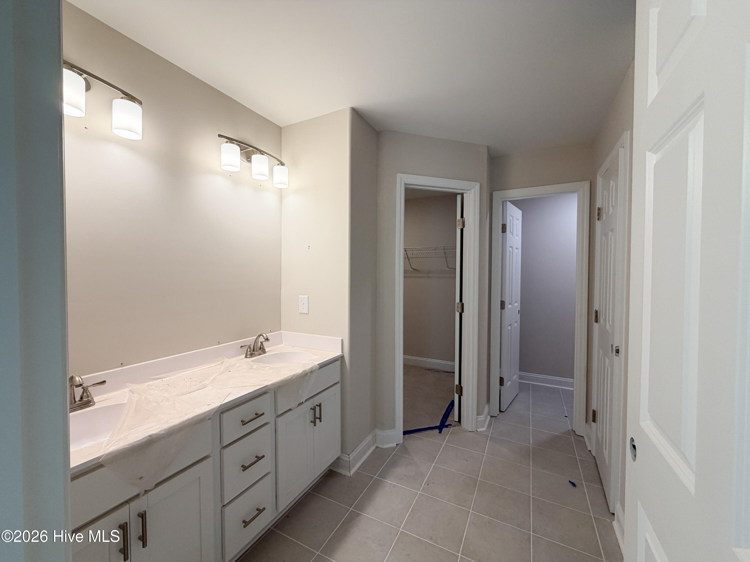 100552207 | Photo 12