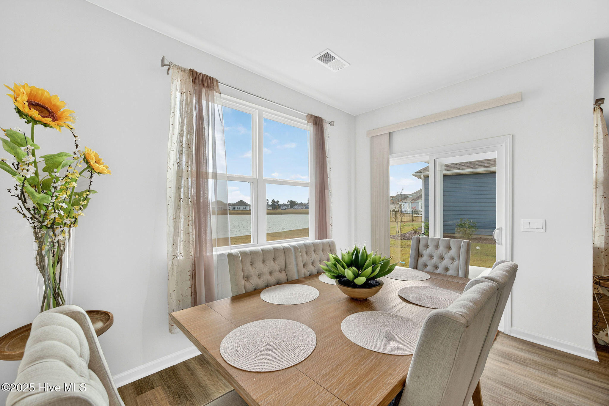 100541027 | Photo 17