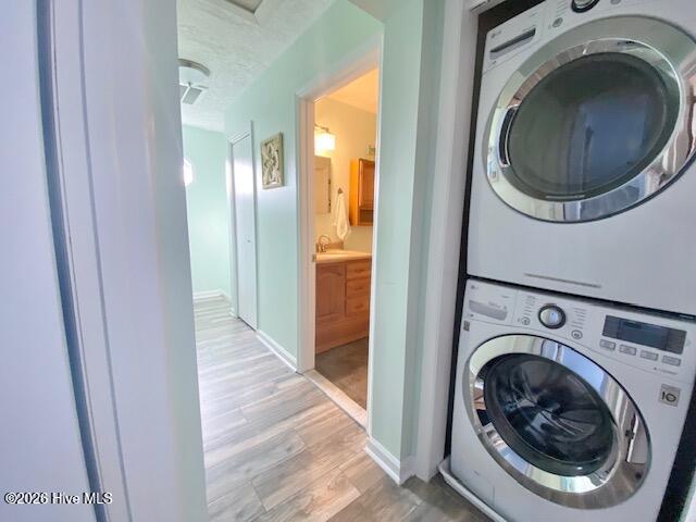 100567116 | Photo 14