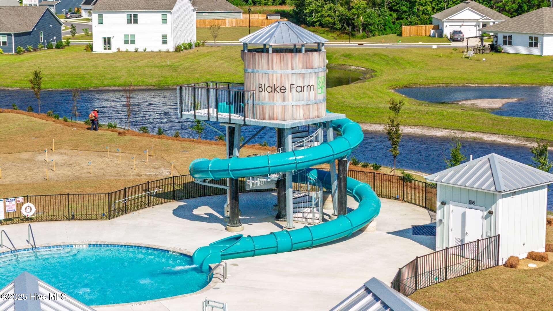 100557051 | Photo 27