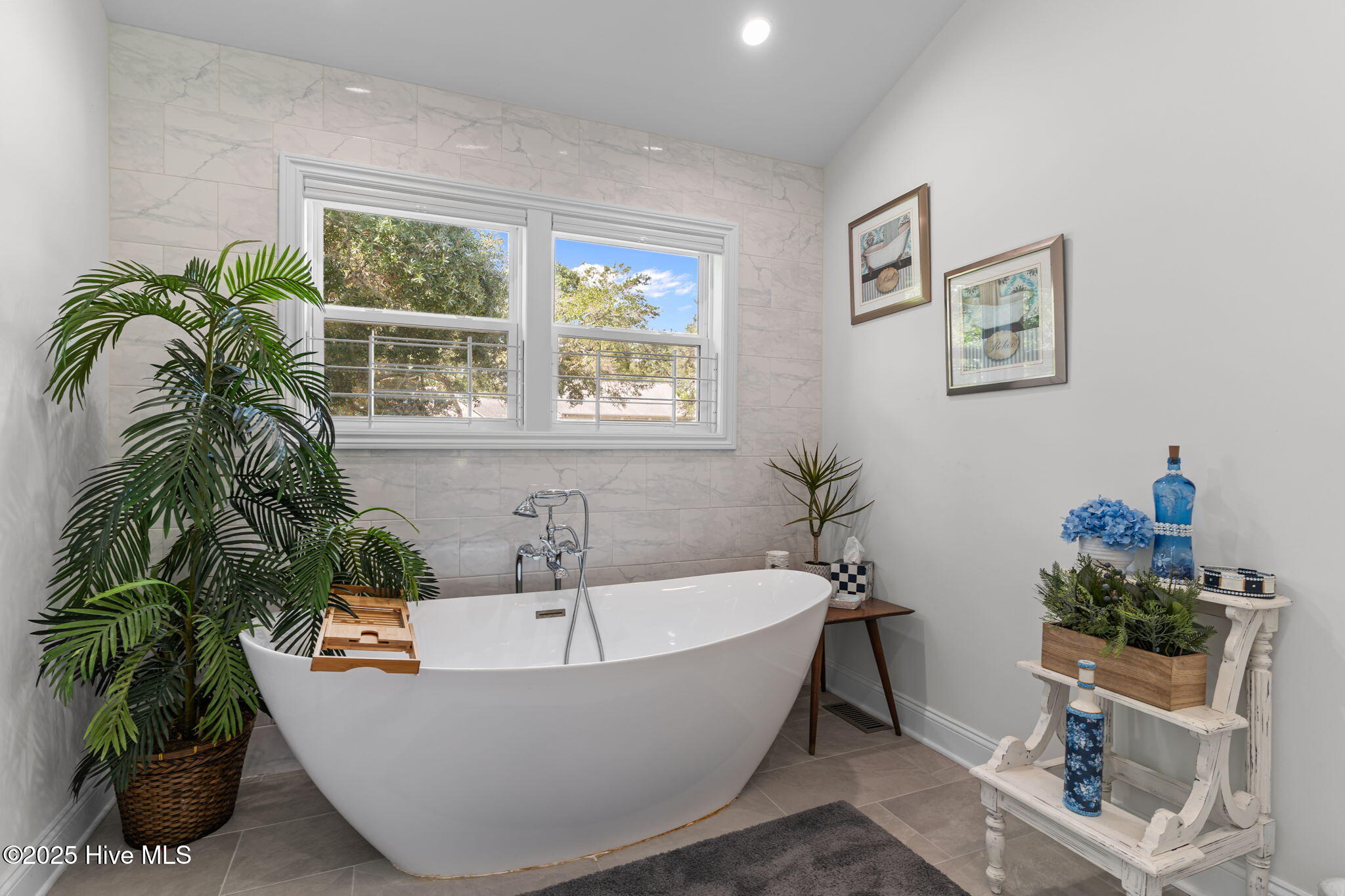 214 Mcglamery Street, Oak Island, NC, 28465