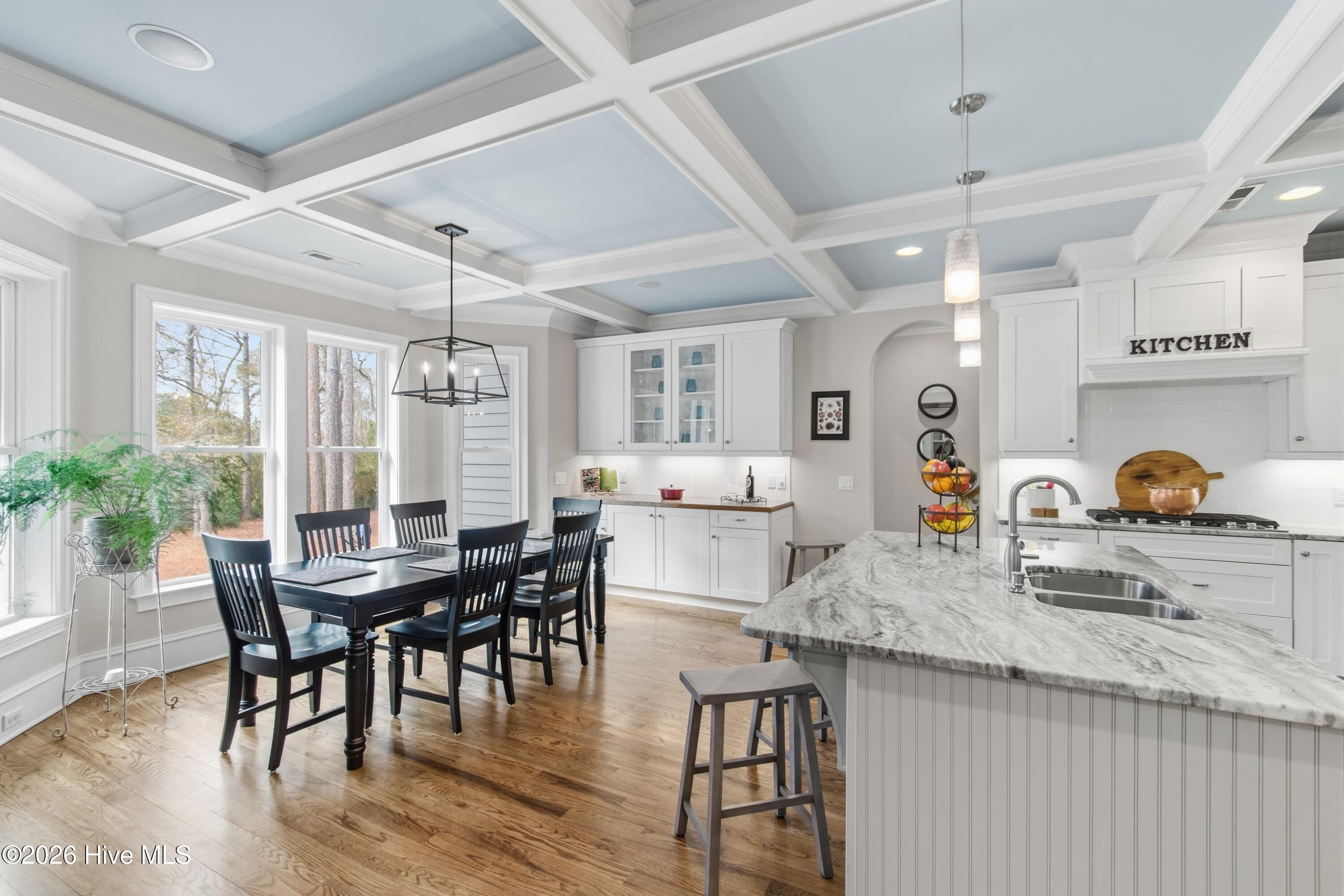 100555606 | Photo 19