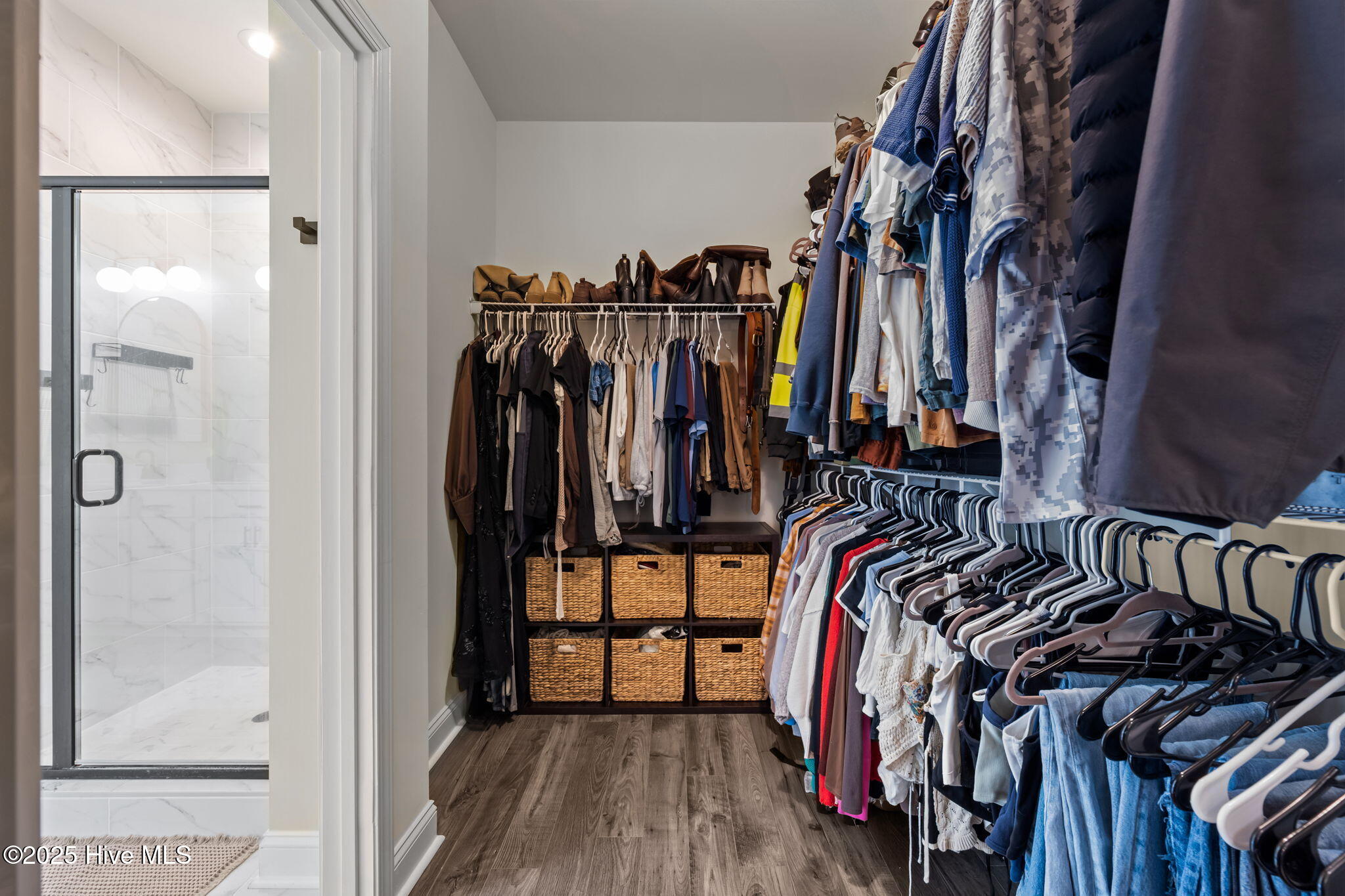 100547055 | Photo 19