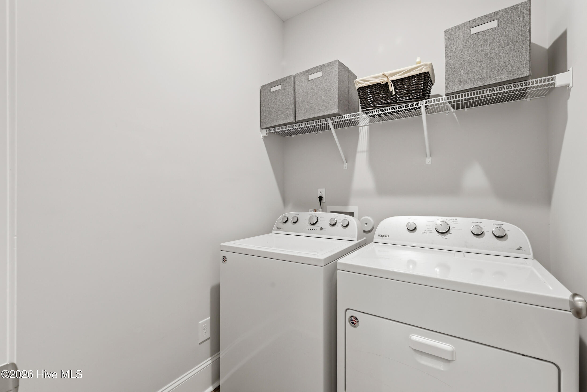 100557443 | Photo 31