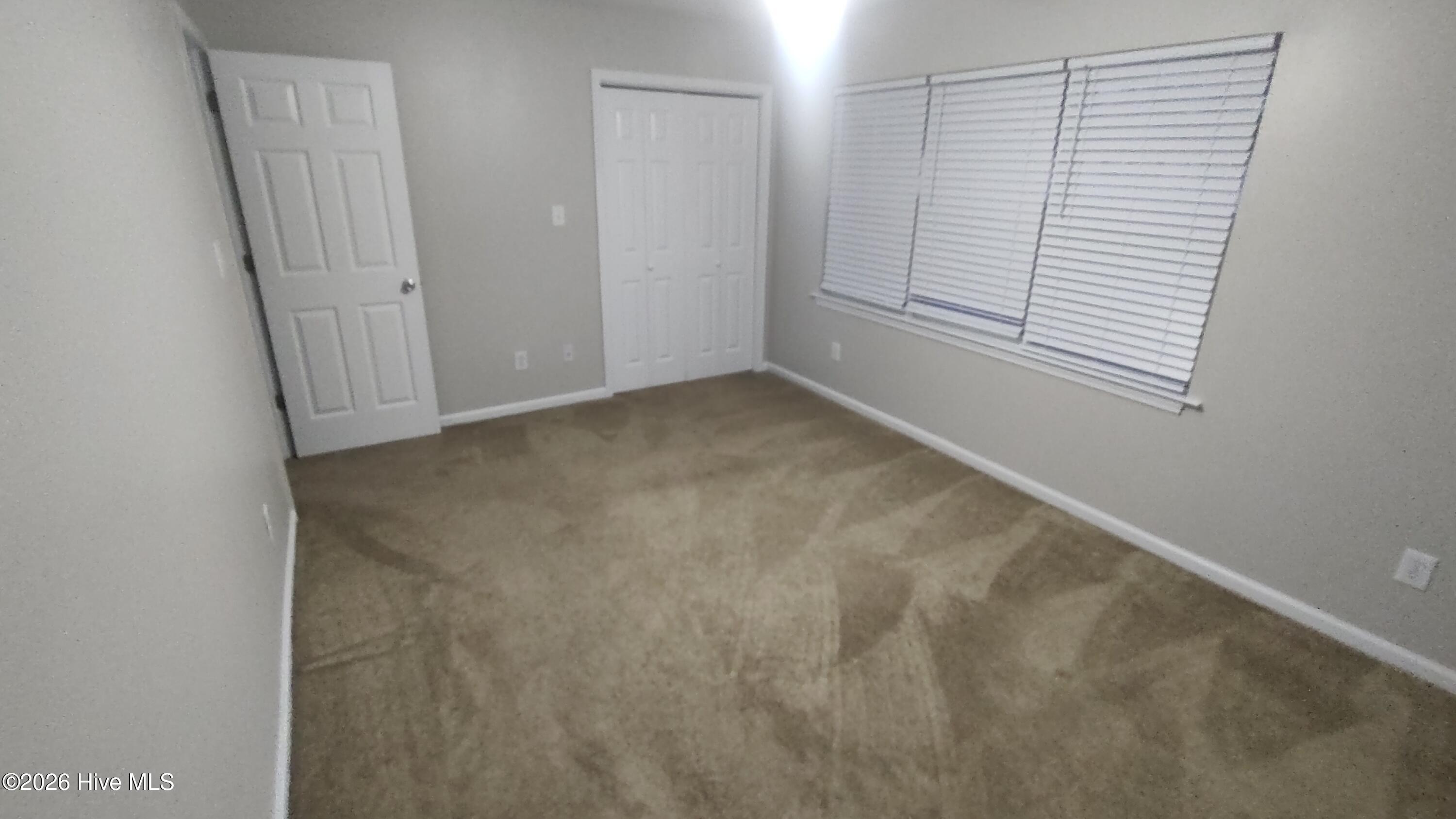 100547298 | Photo 14