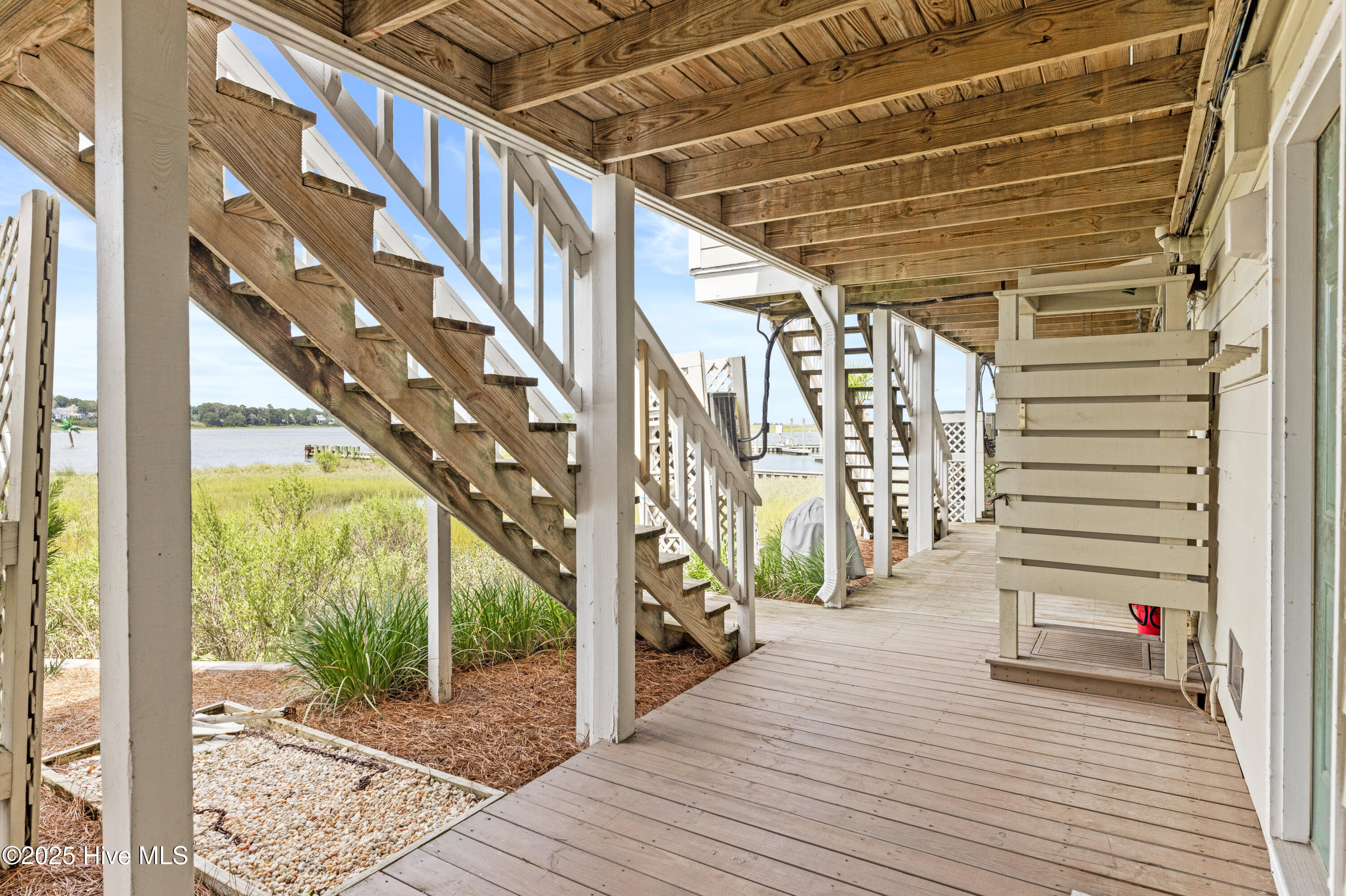 100523533 | Photo 27