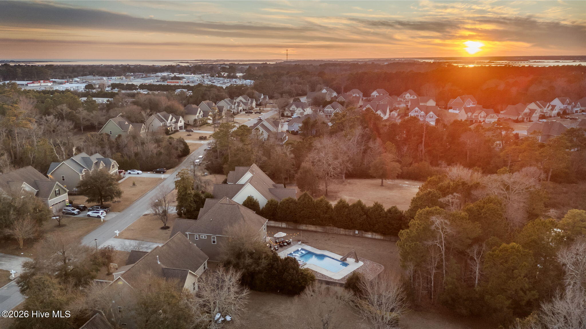 100554627 | Photo 60