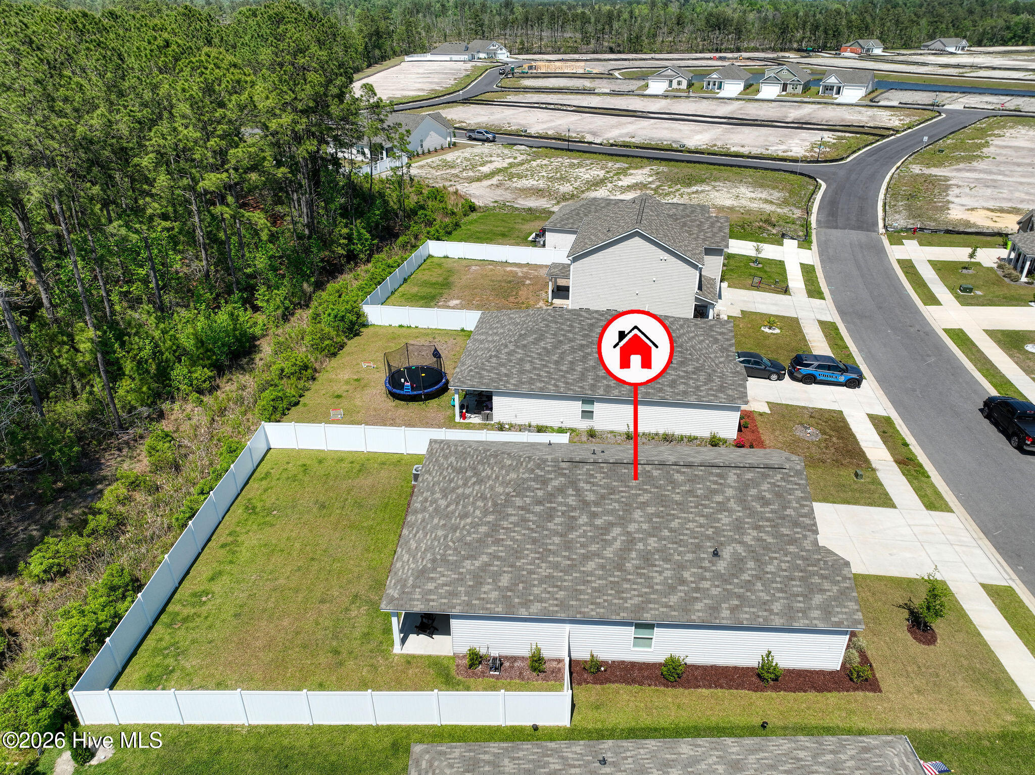 100568433 | Photo 41