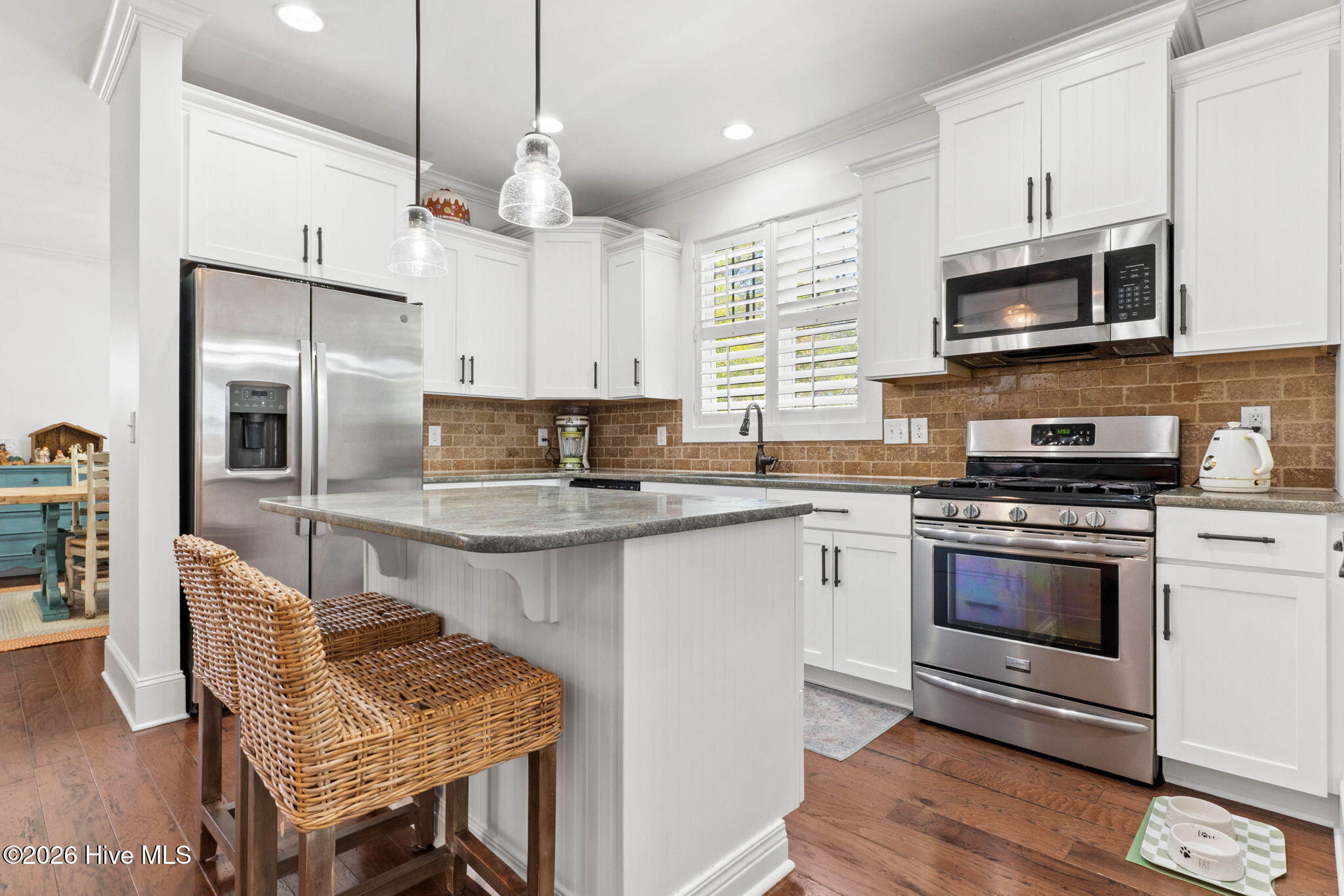 100566680 | Photo 15