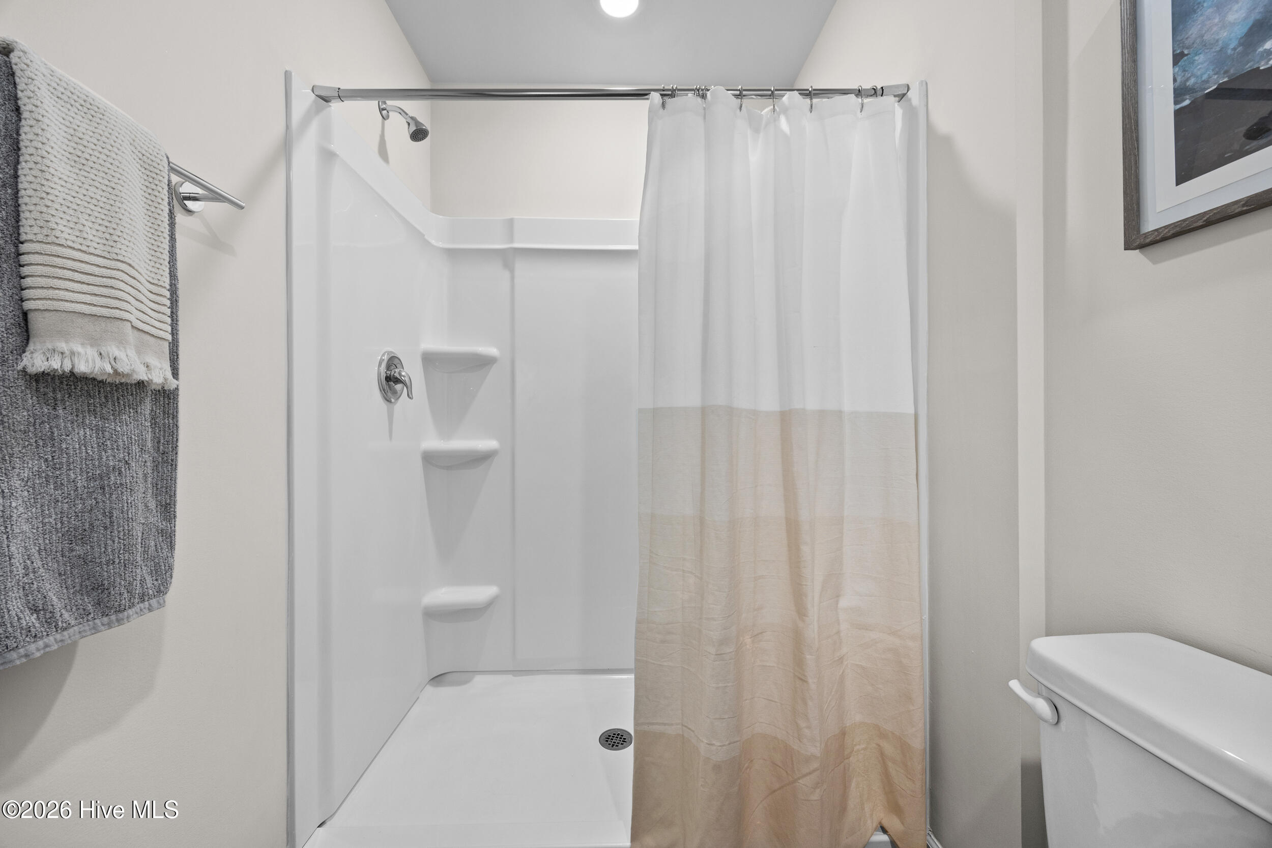 100567643 | Photo 33