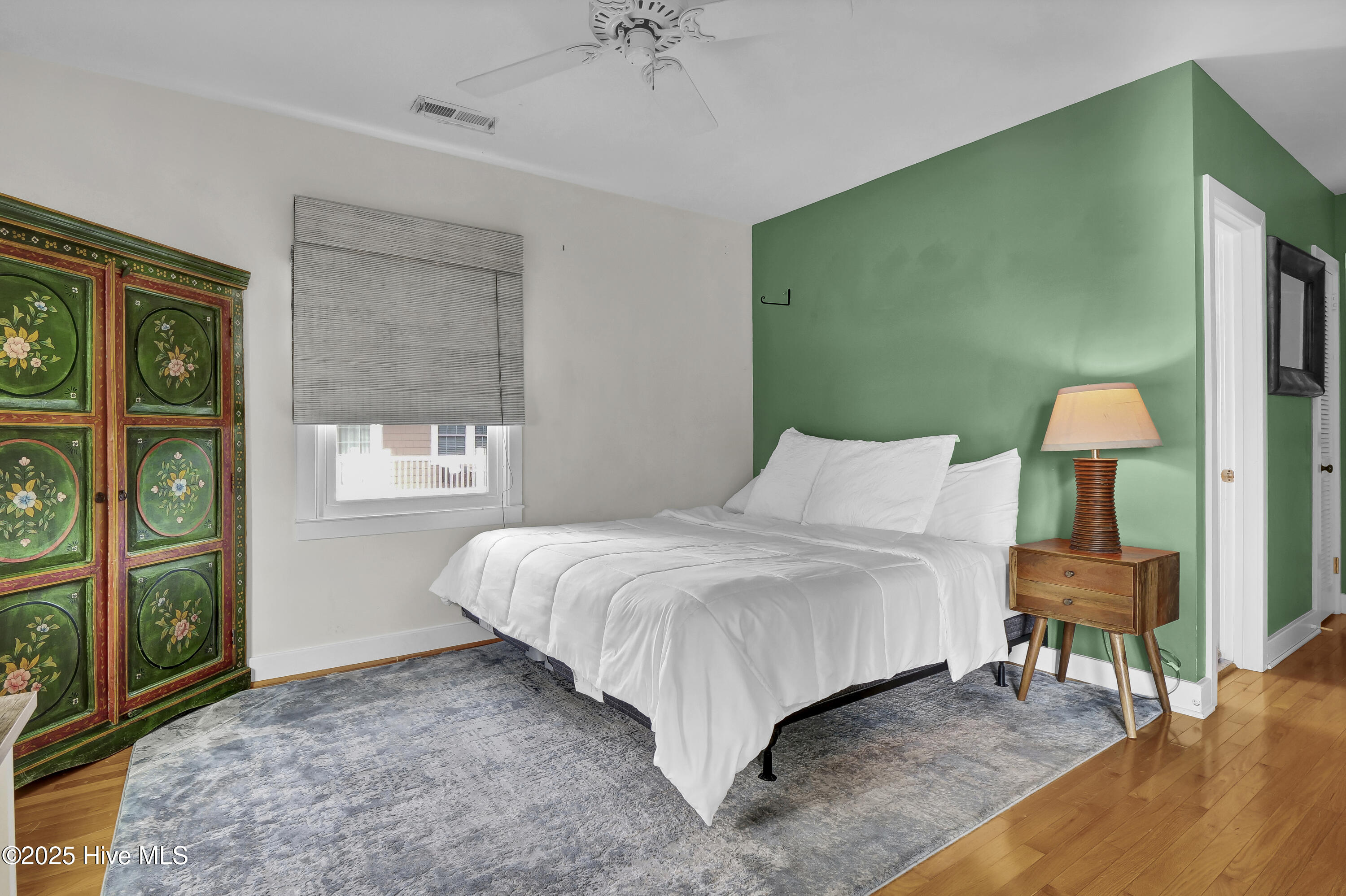 100524667 | Photo 26