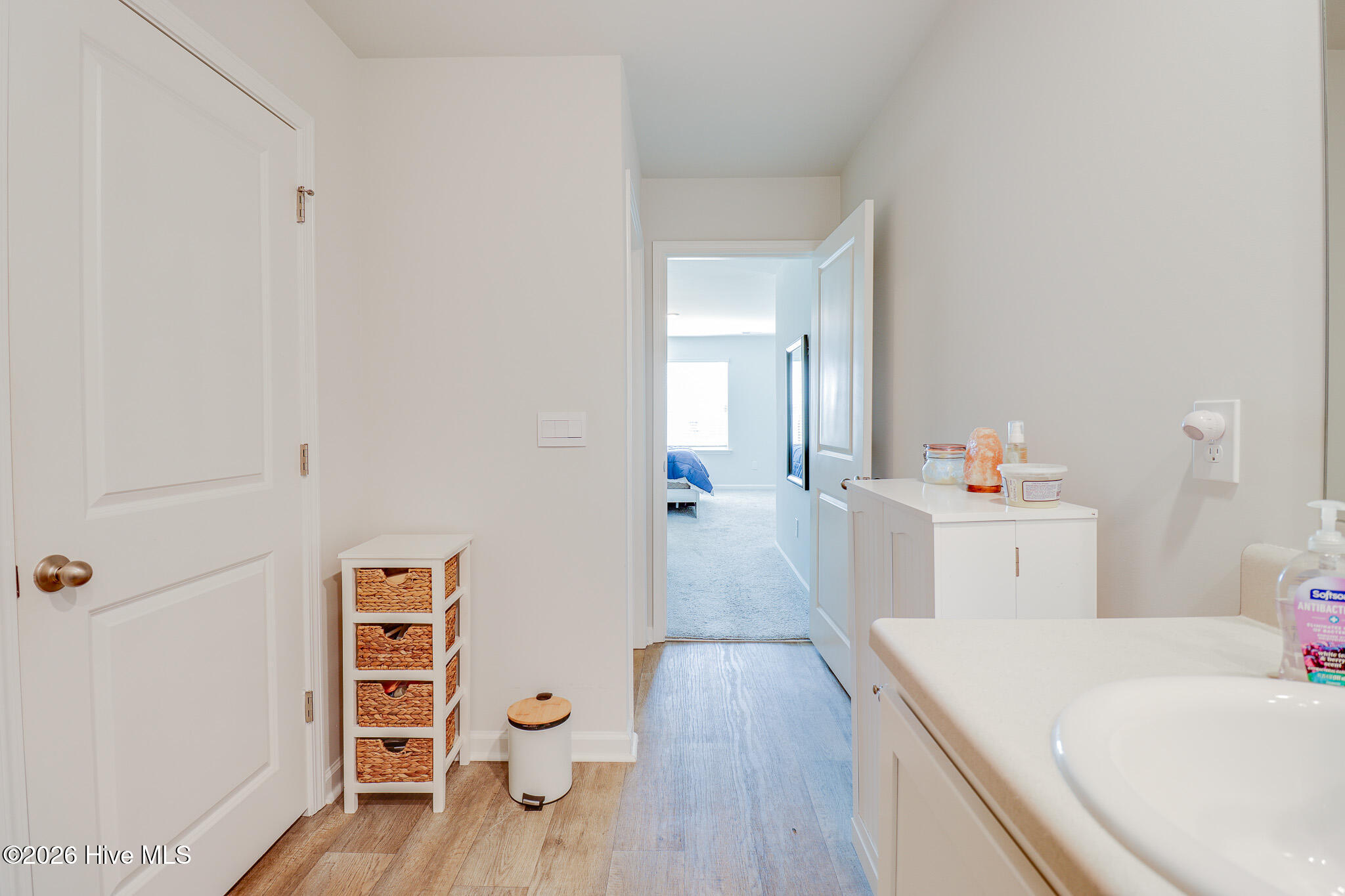 100569775 | Photo 22