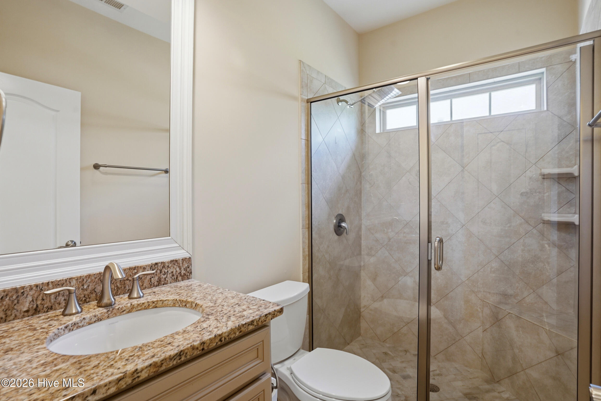 100567048 | Photo 29