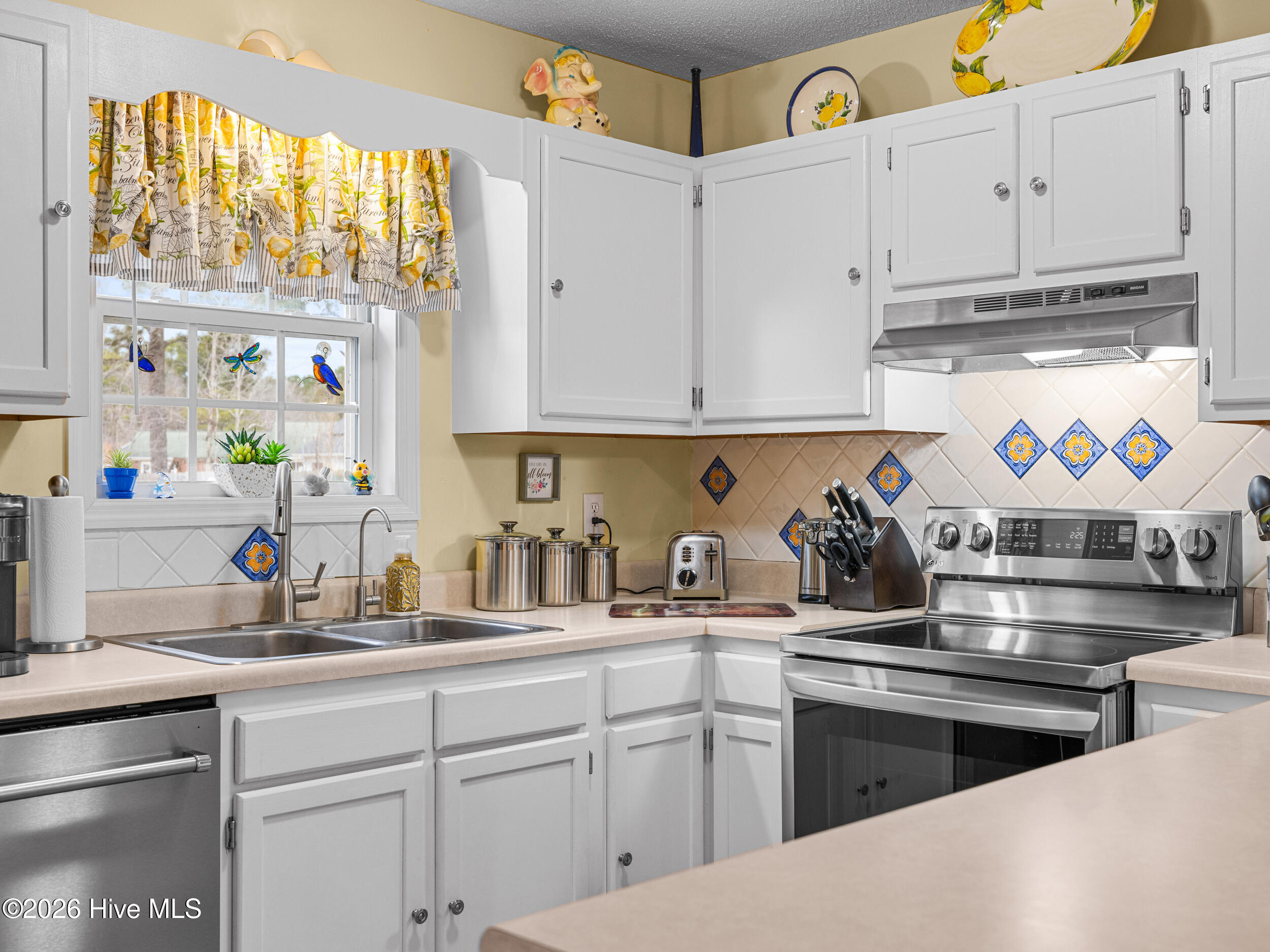 100551107 | Photo 30