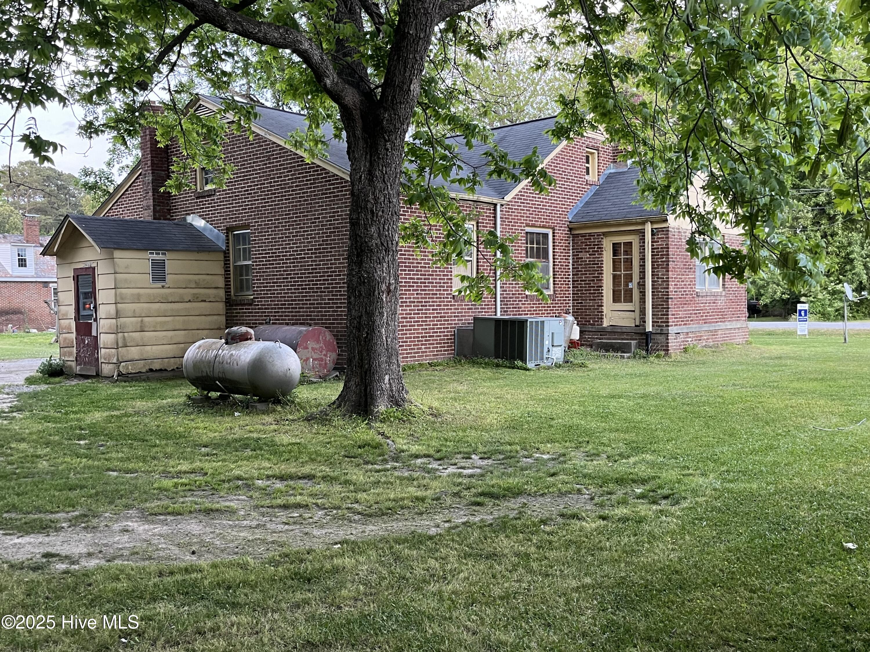 Homes for sale in Rich Square, NC | 205 Maple St, Rich Square, NC 27869 | MLS# 100491865