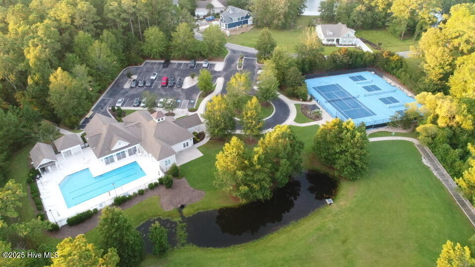 100516751 | Photo 26