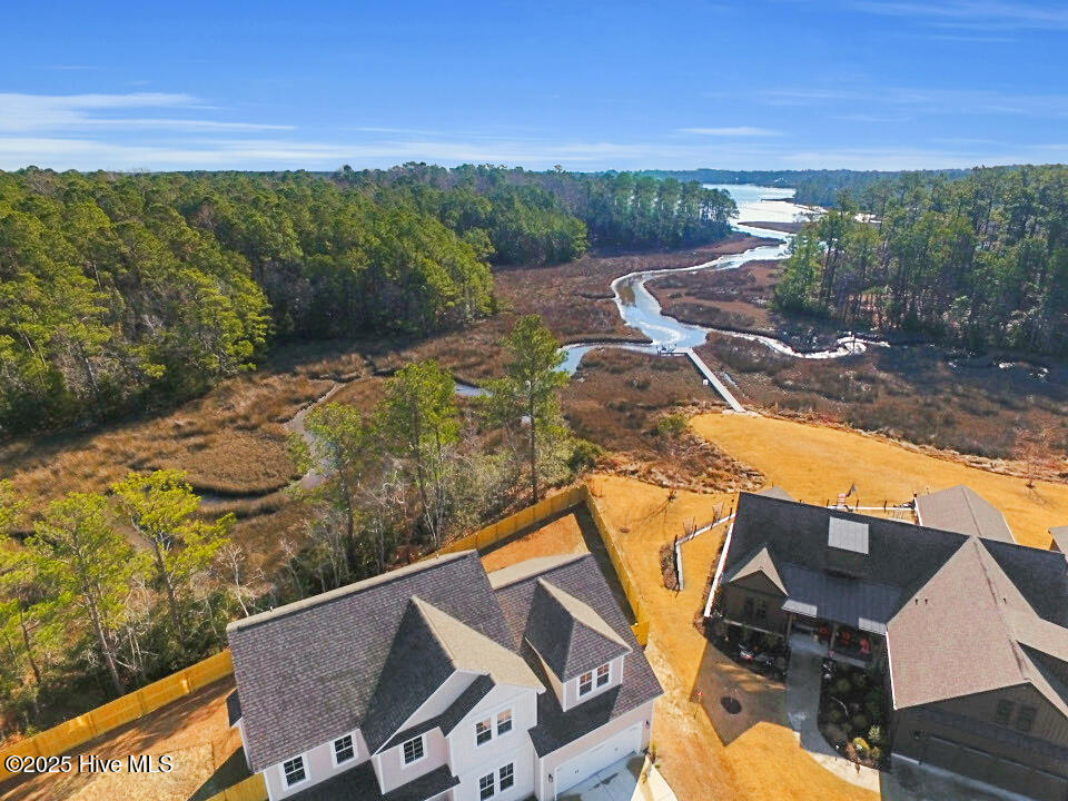 100566089 | Photo 50