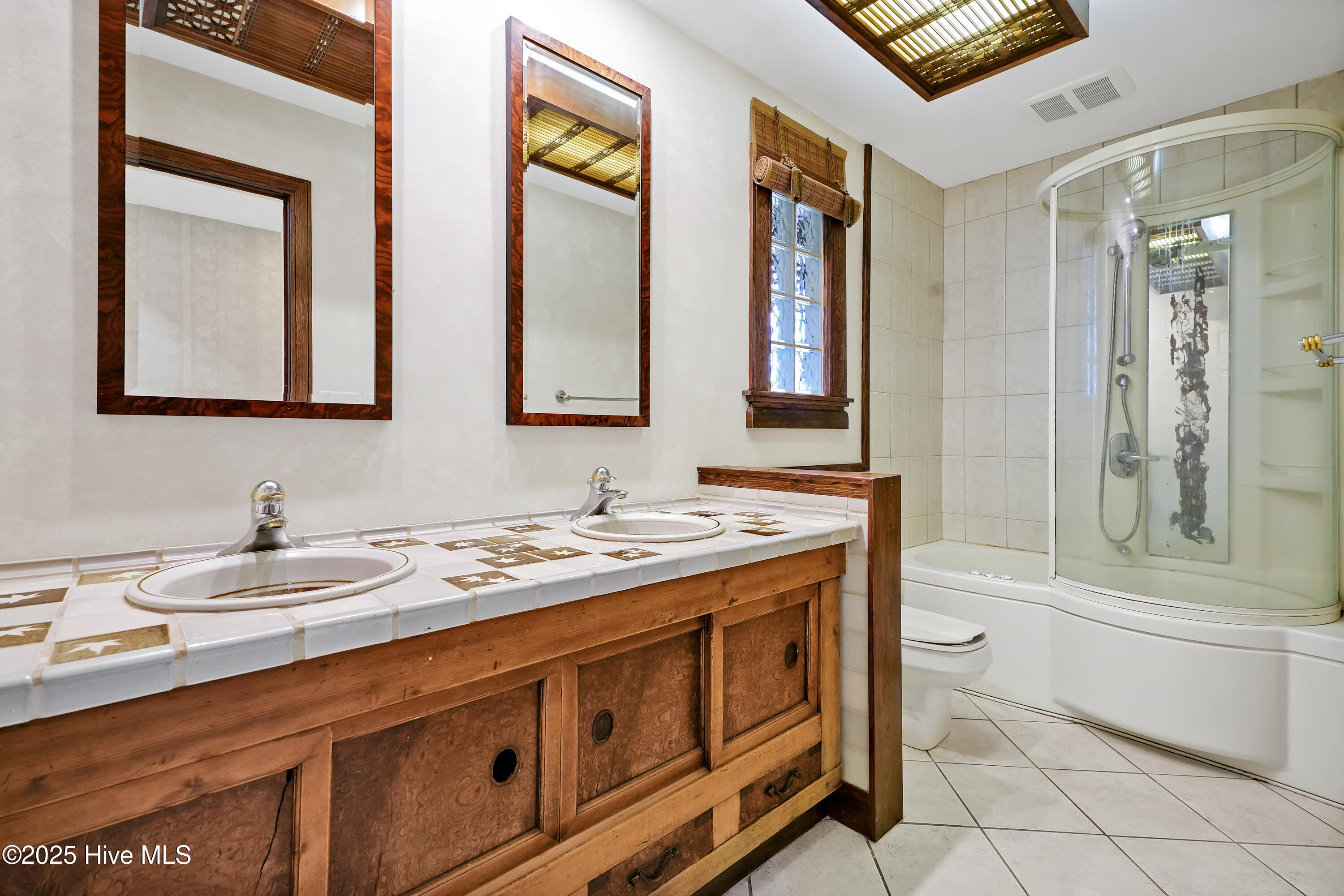 906RobertELeeDrive-41
