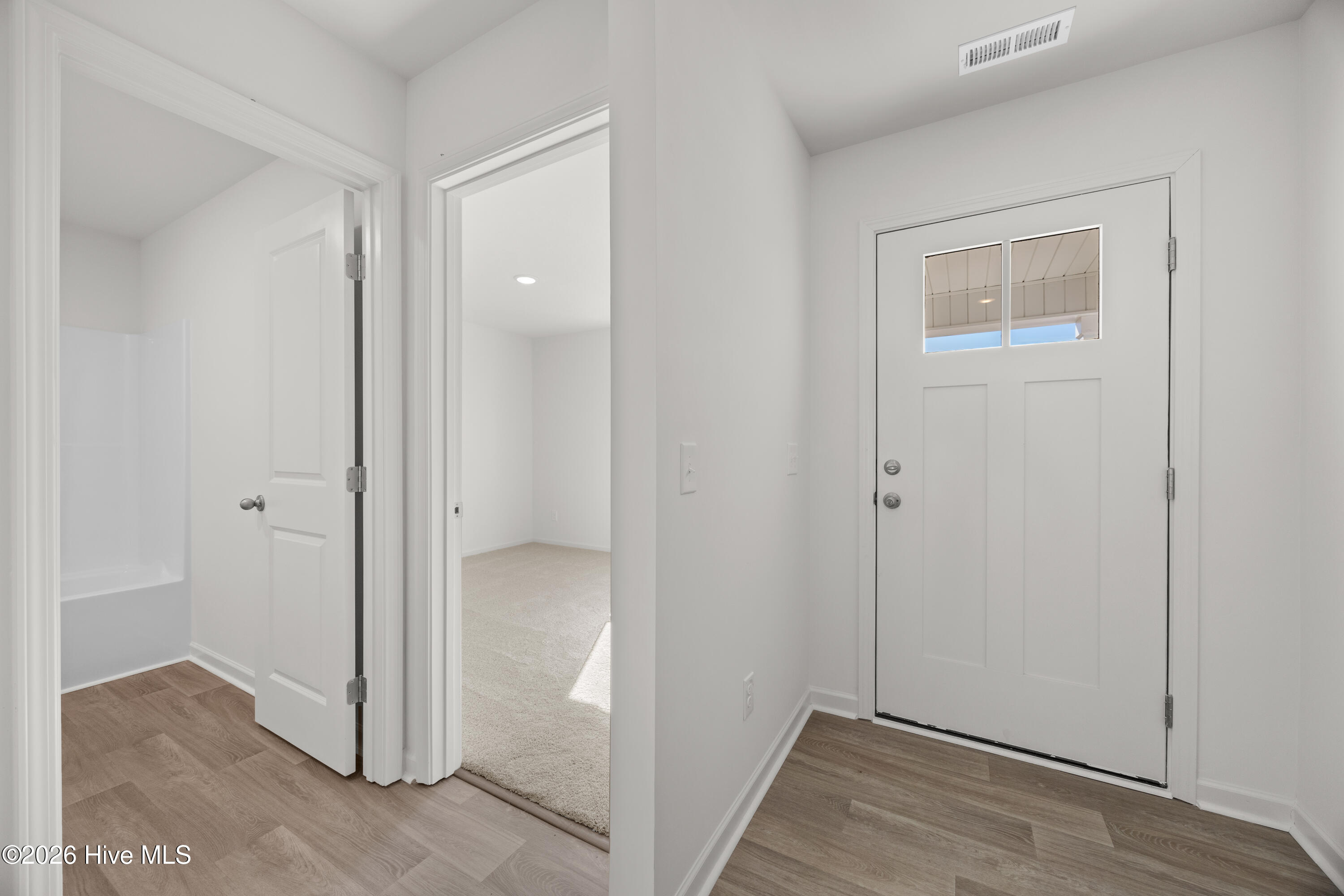 100540957 | Photo 21