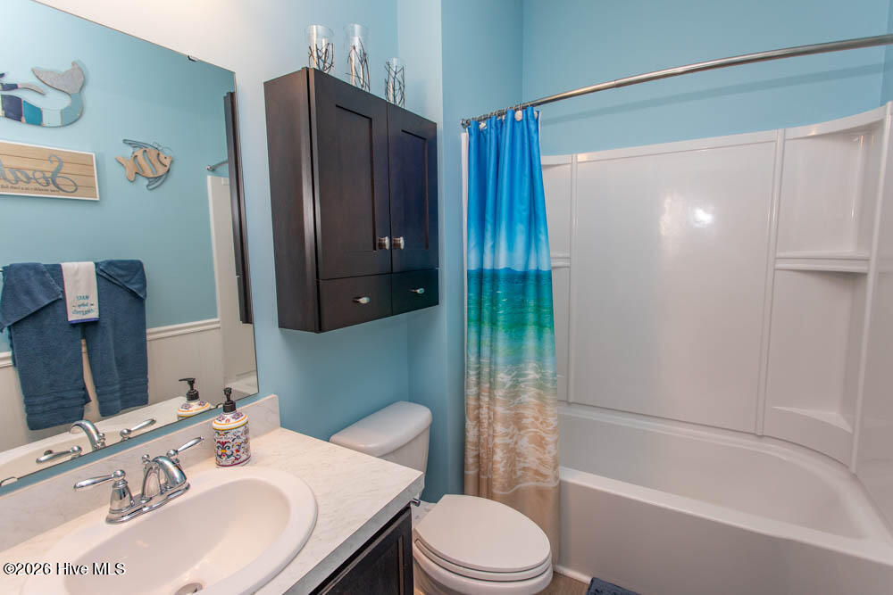 100552418 | Photo 15