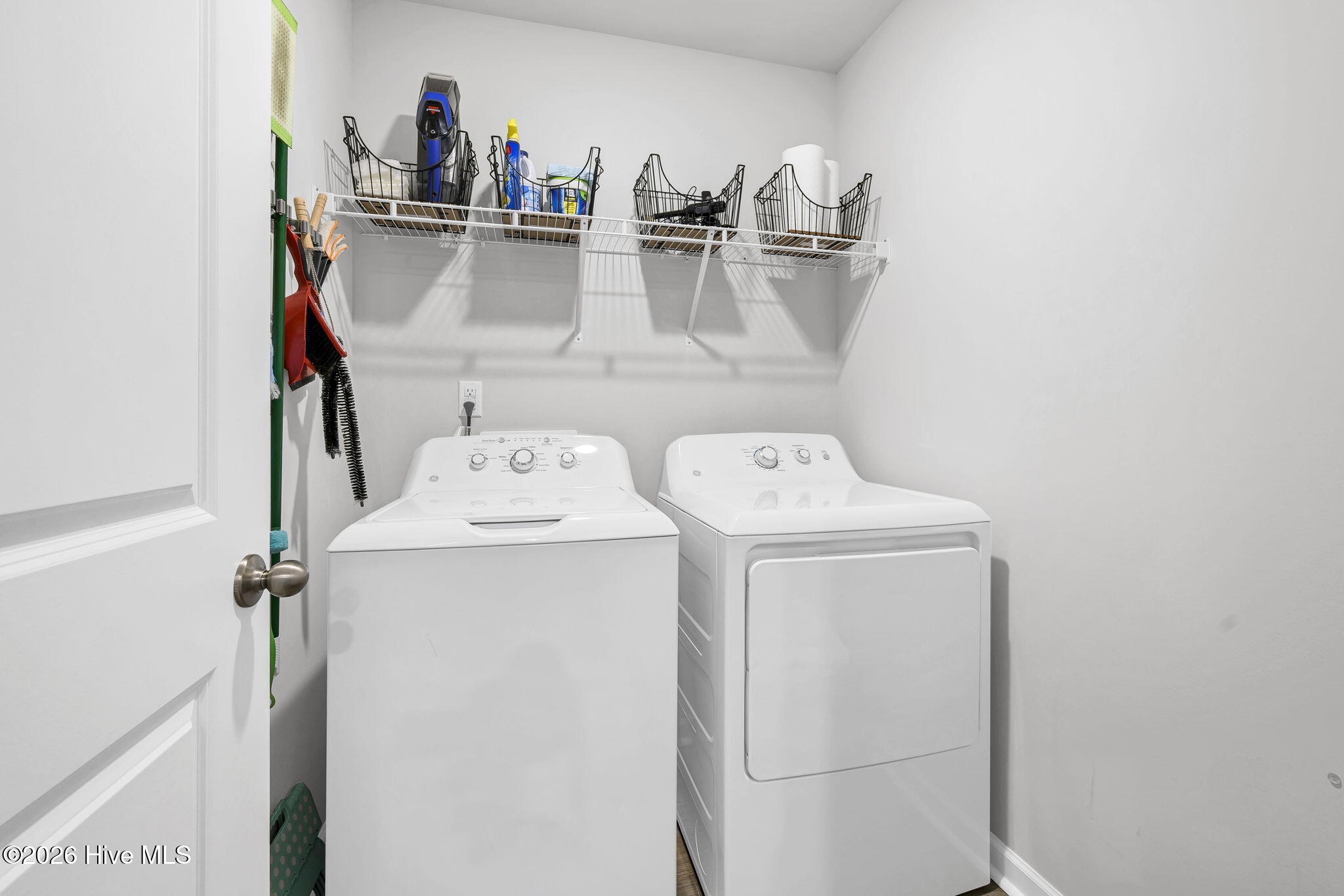 100564781 | Photo 23