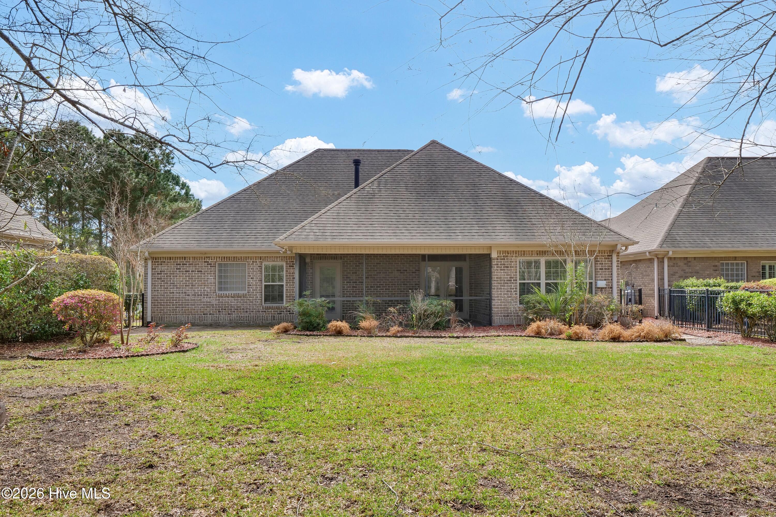 100560728 | Photo 30