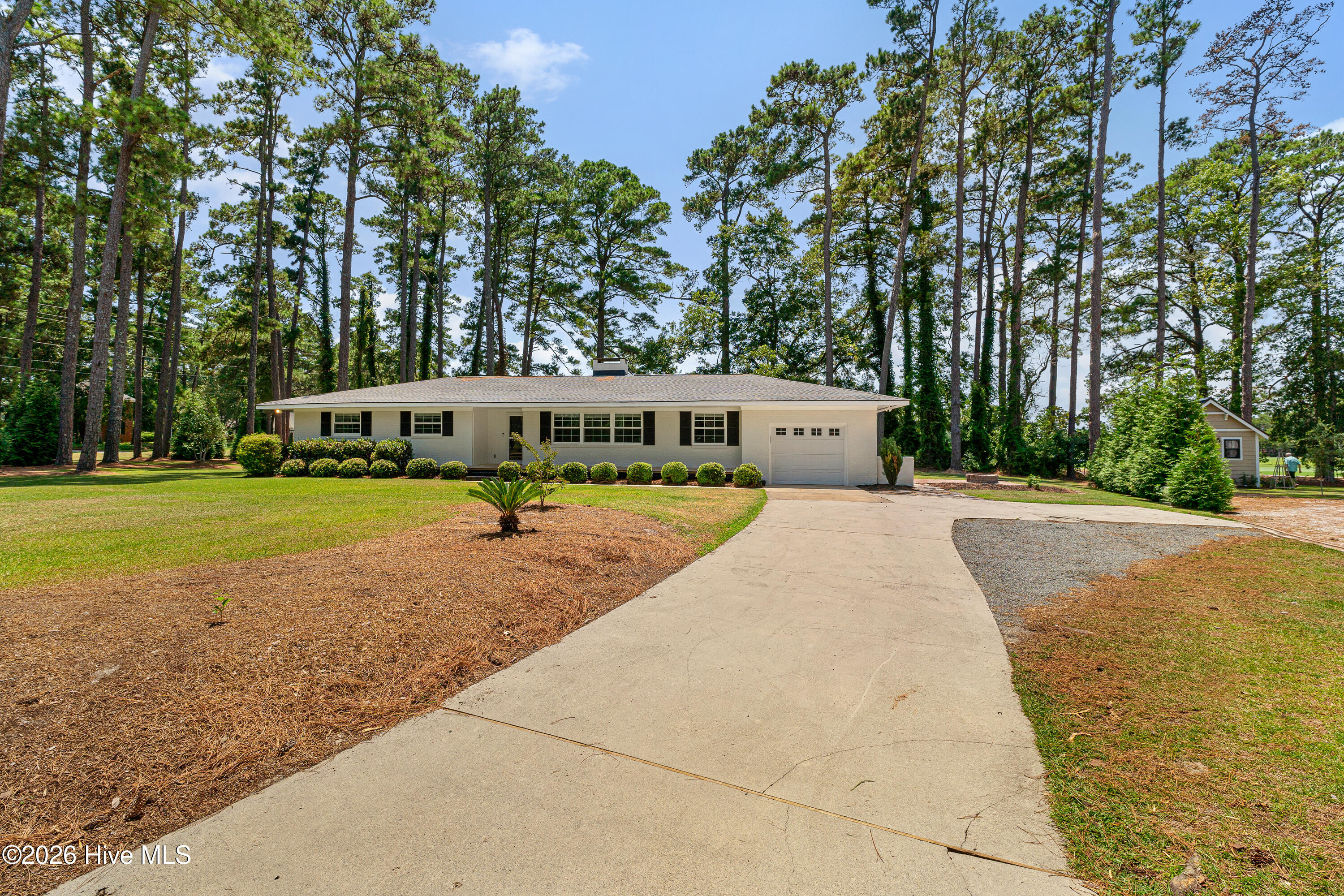 1705 River Drive,Morehead City