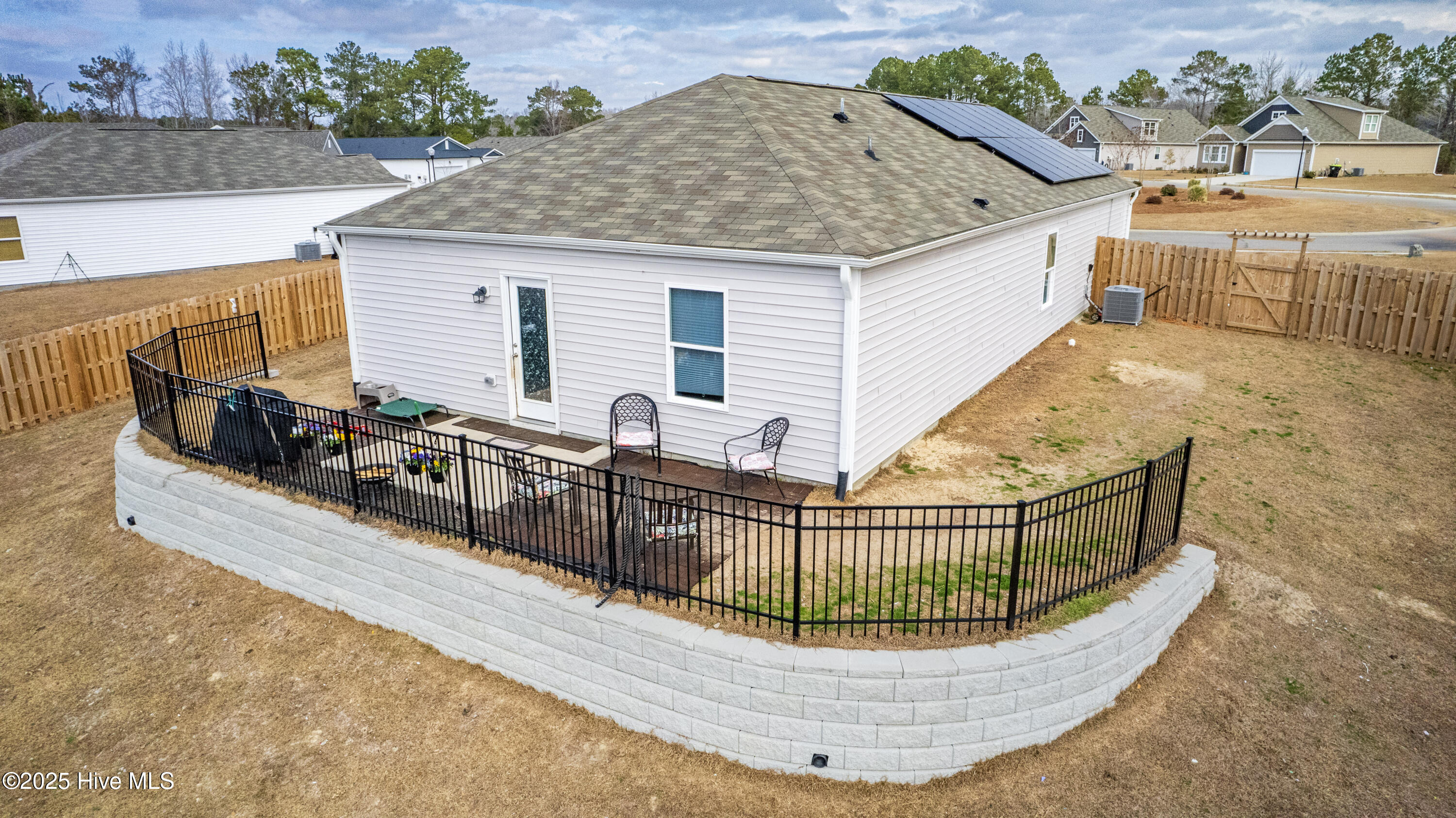 100566662 | Photo 12