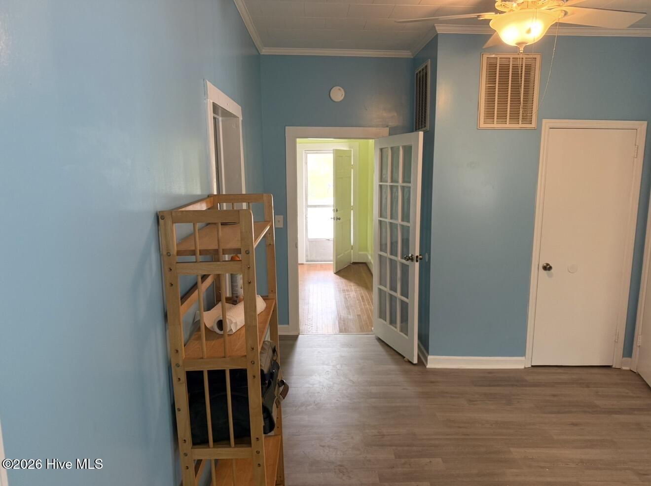 302 N Main Street,Cove City