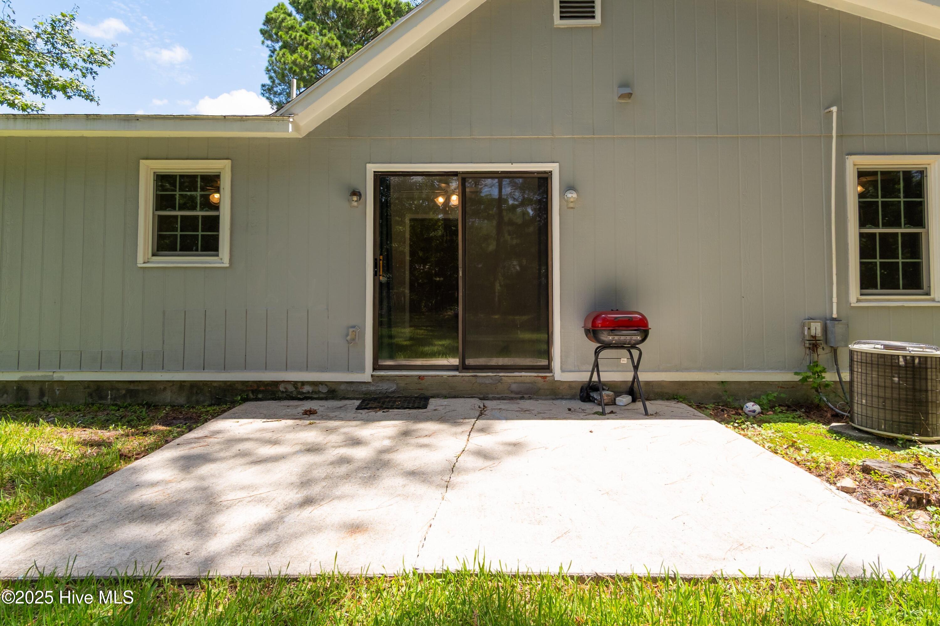 100523600 | Photo 25