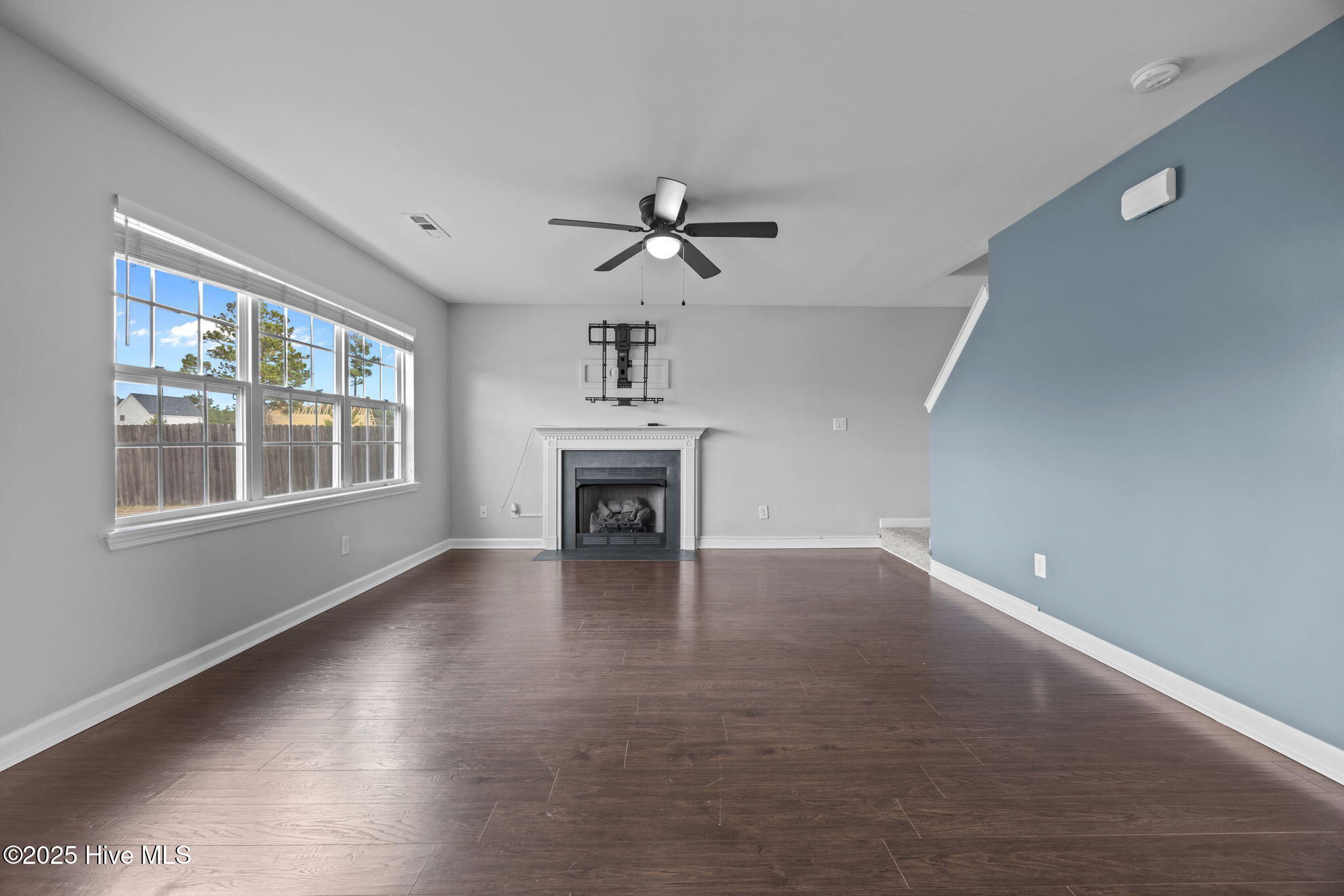 100542971 | Photo 17