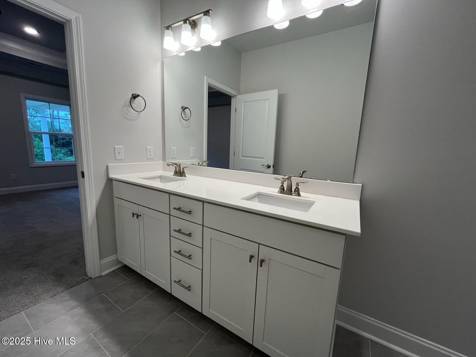 100428148 | Photo 26