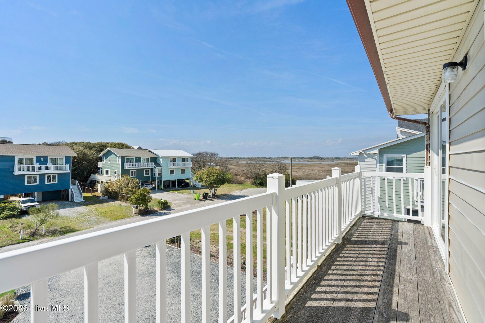 100559902 | Photo 27