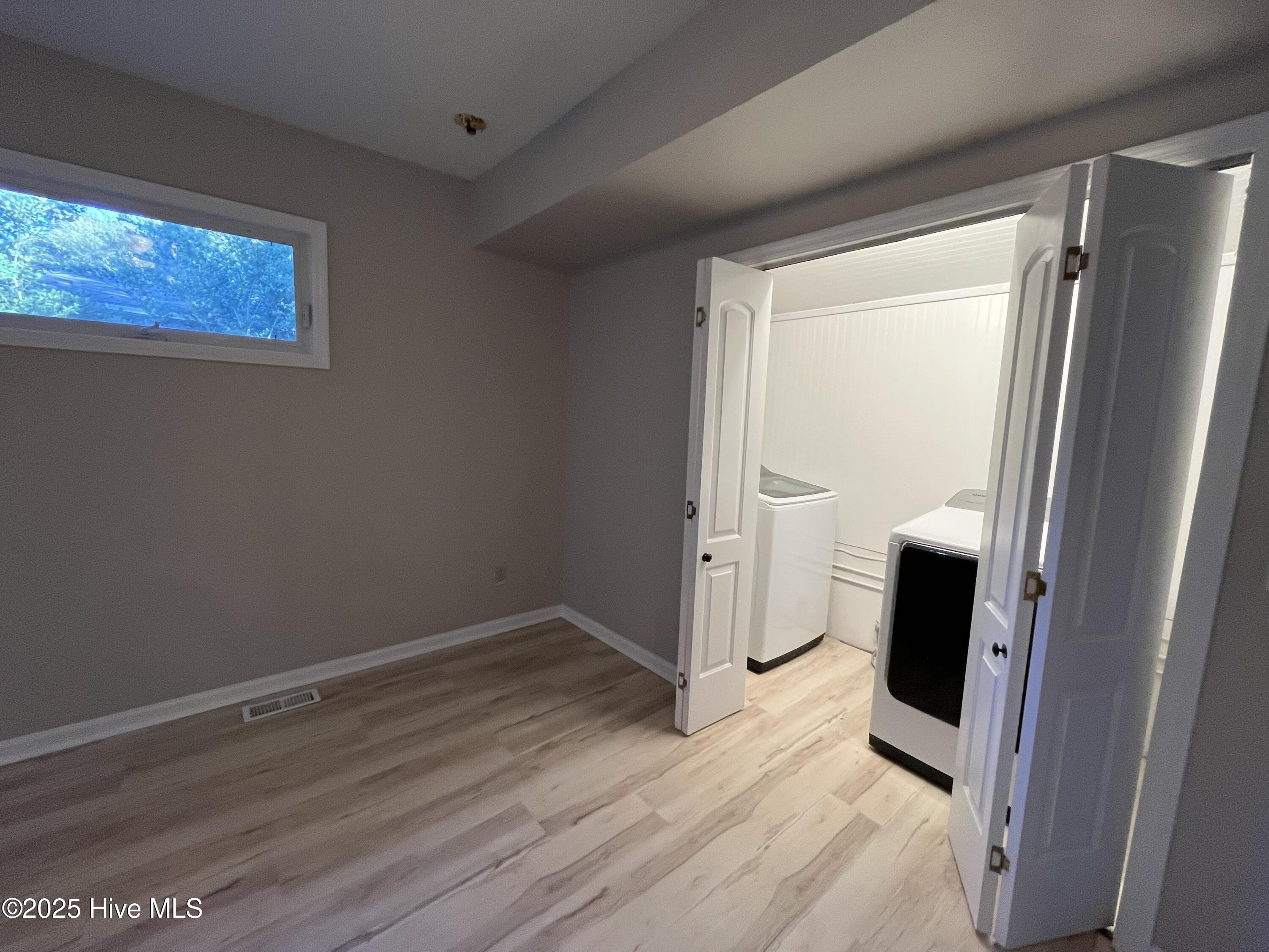 100546047 | Photo 16